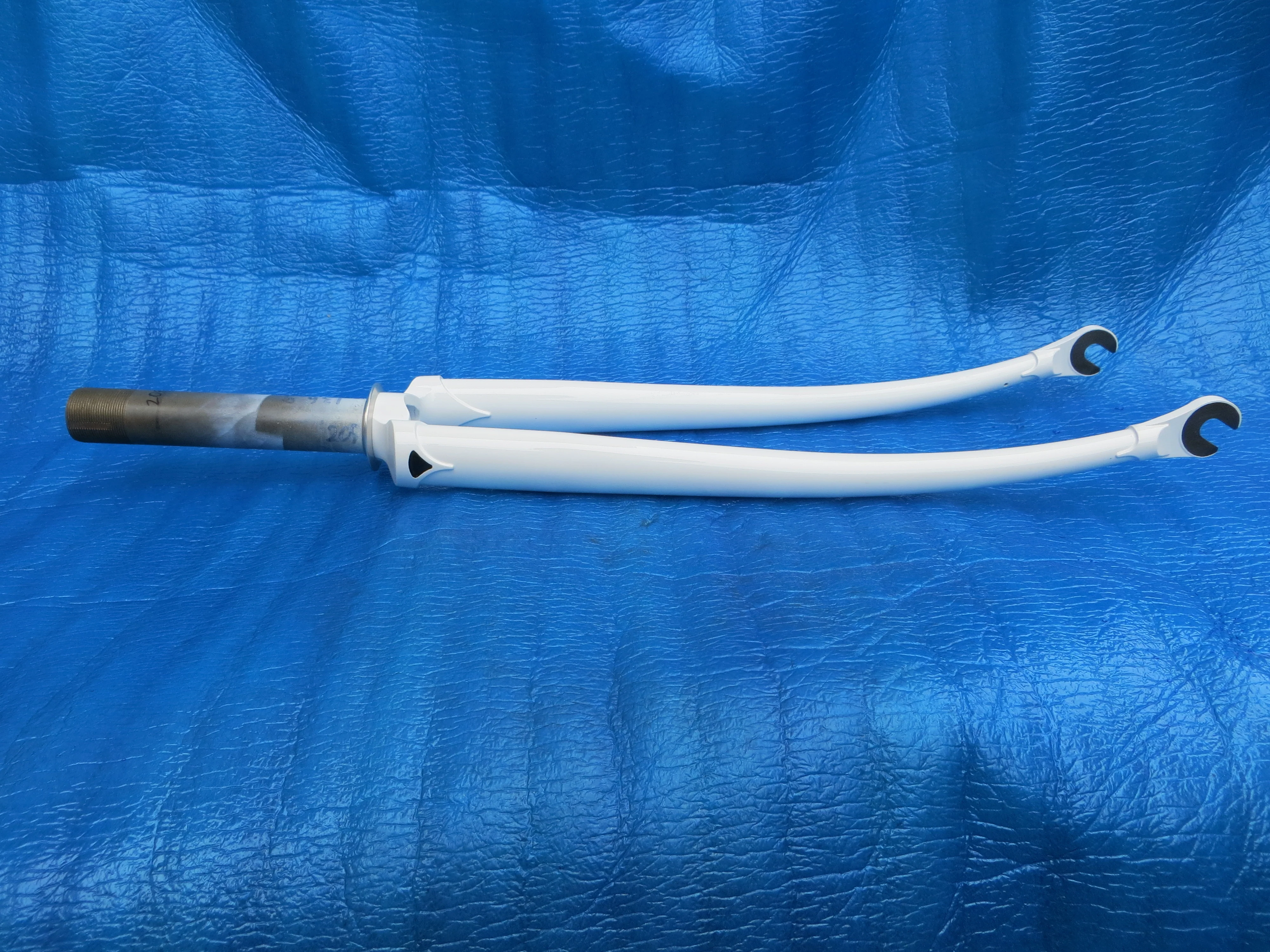 Never Used Bridgestone Front Fork 137mm Steering Column Length / 9mm Axle Slot - Image 2