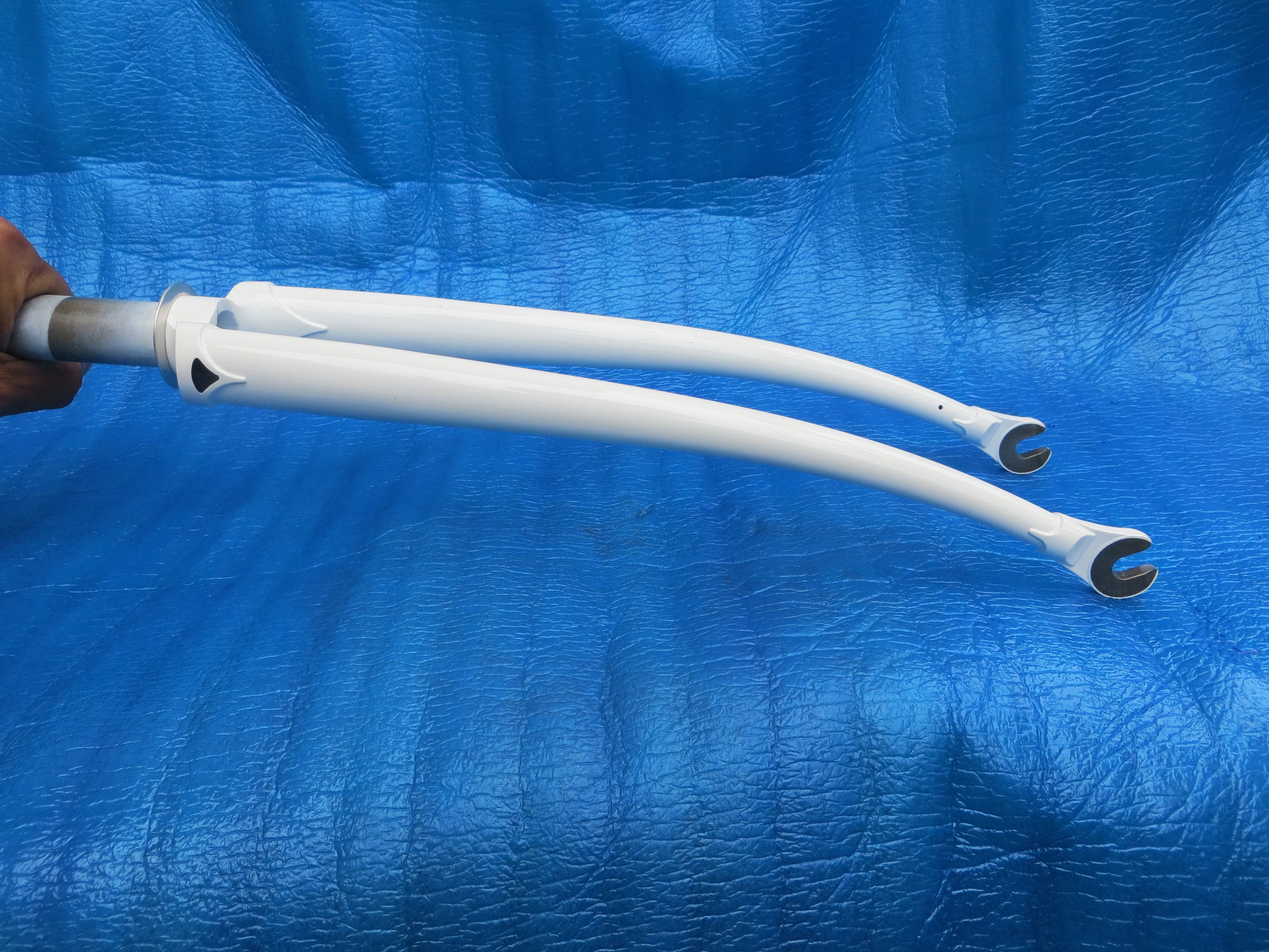 Never Used Bridgestone Front Fork 137mm Steering Column Length / 9mm Axle Slot - Image 4