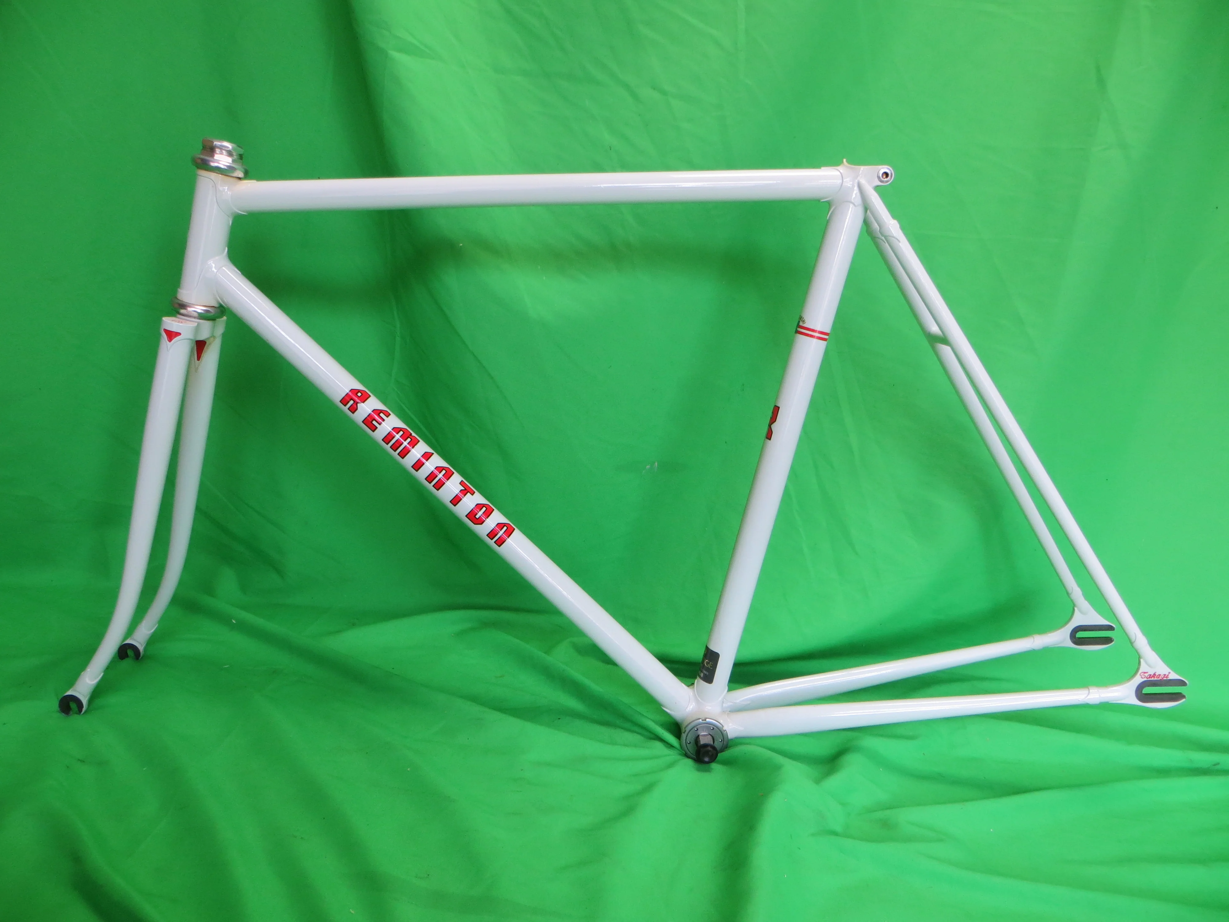 Never Used REMINTON // White 1997 // 51.5cm - Image 2