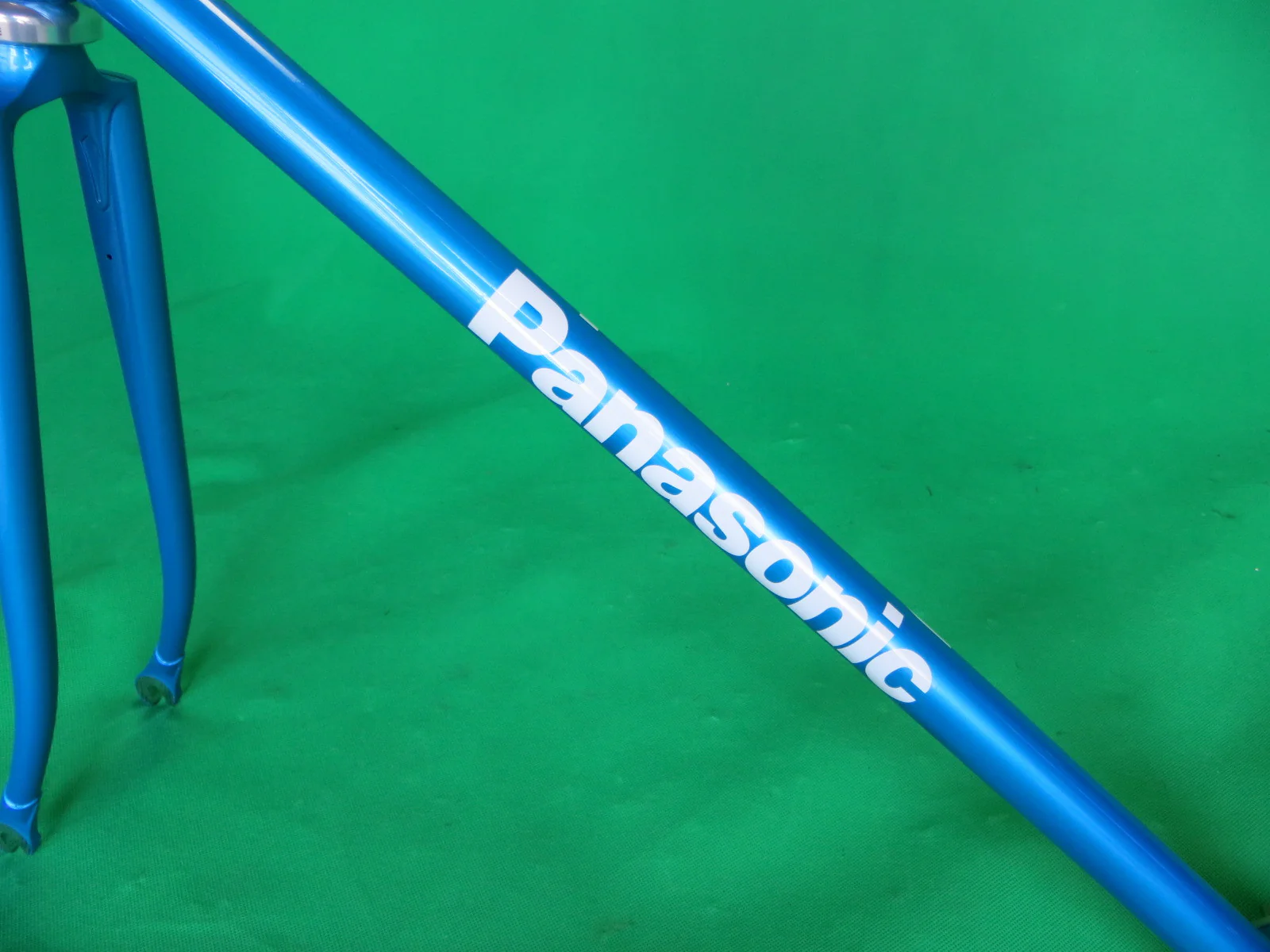PANASONIC // blue metallic // 50.5cm - Image 6