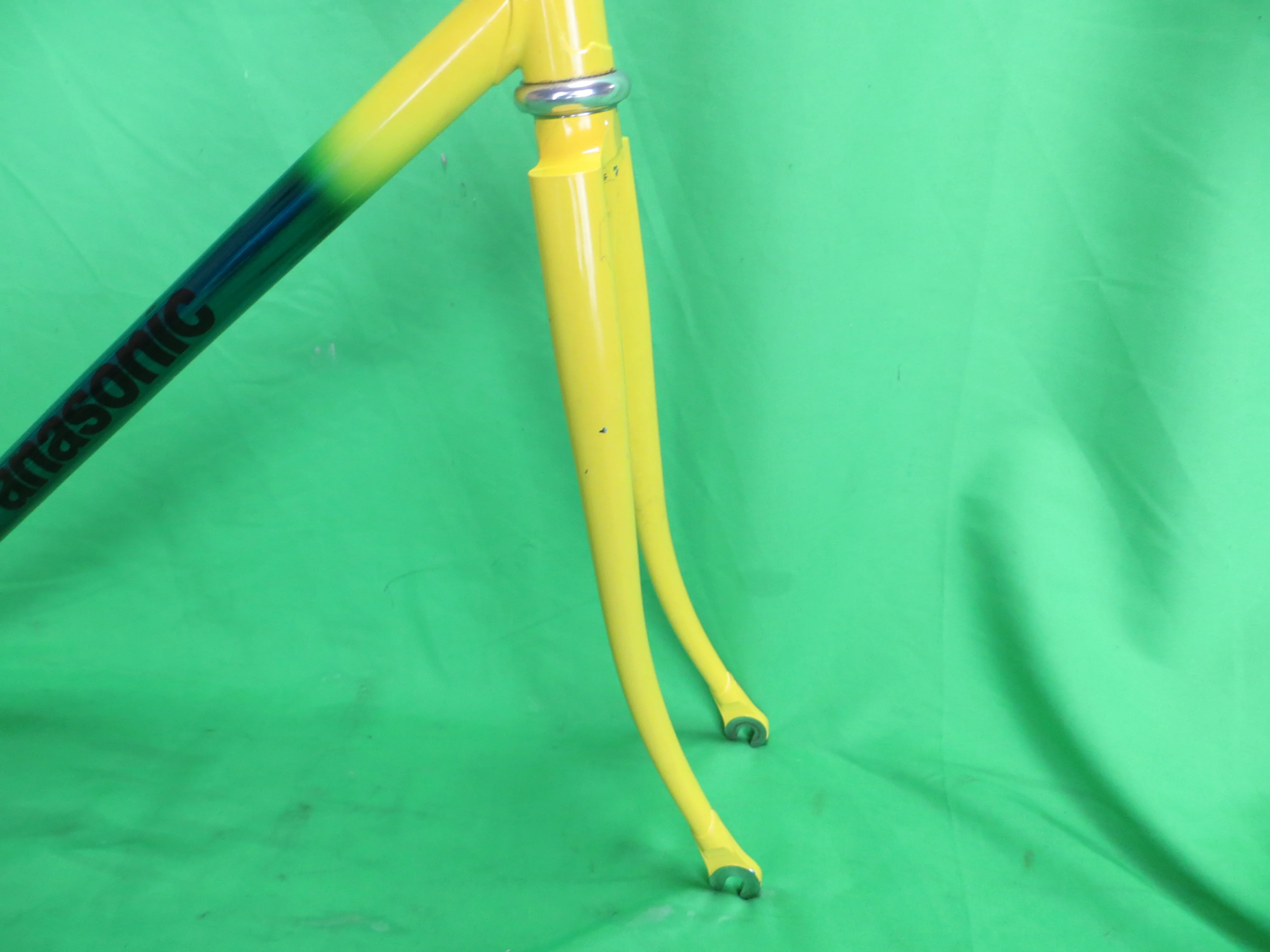 Panasonic // Candy Blue Yellow Fade // 52.5cm - Image 10