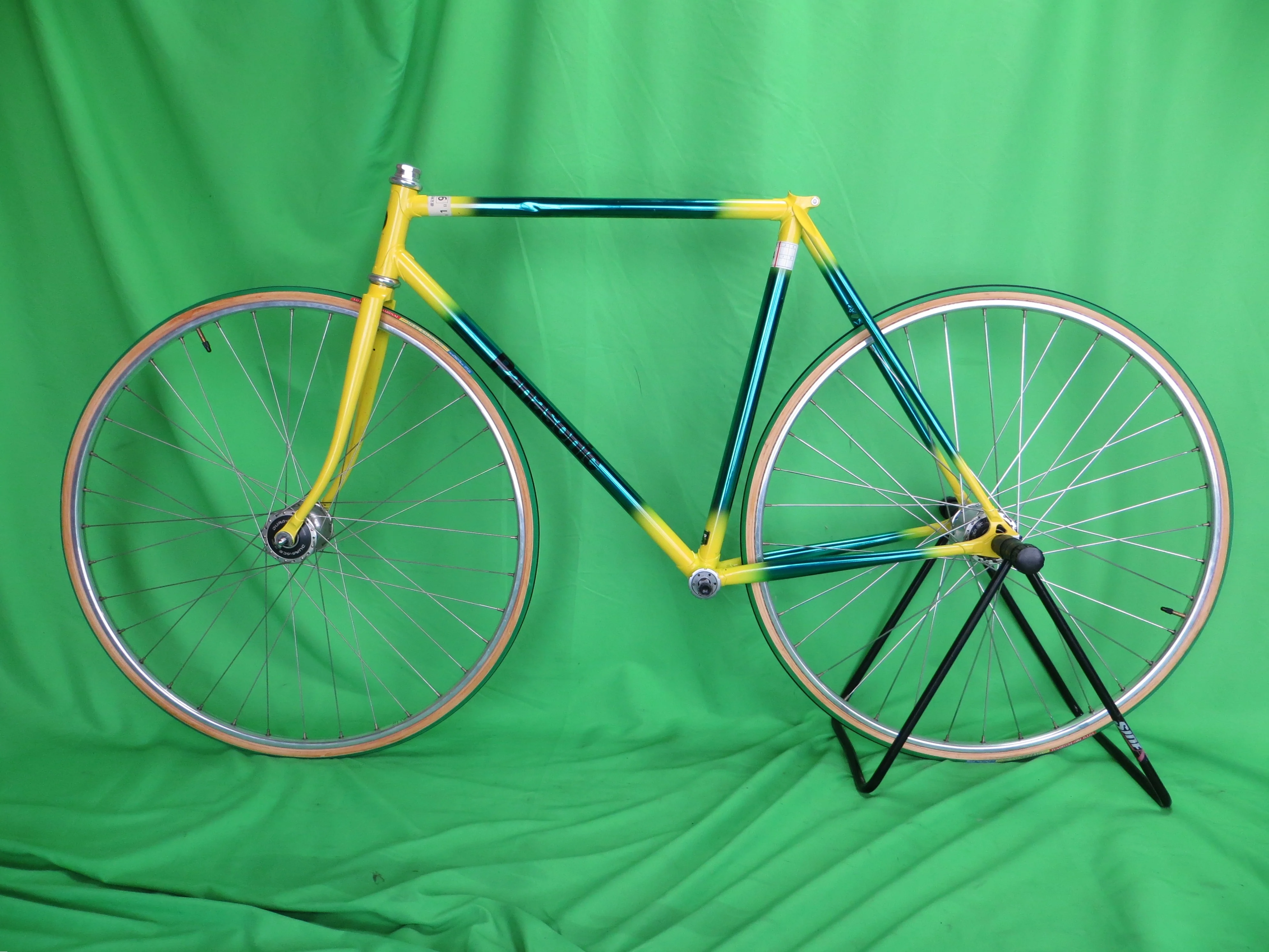 Panasonic // Candy Blue Yellow Fade // 52.5cm - Image 16