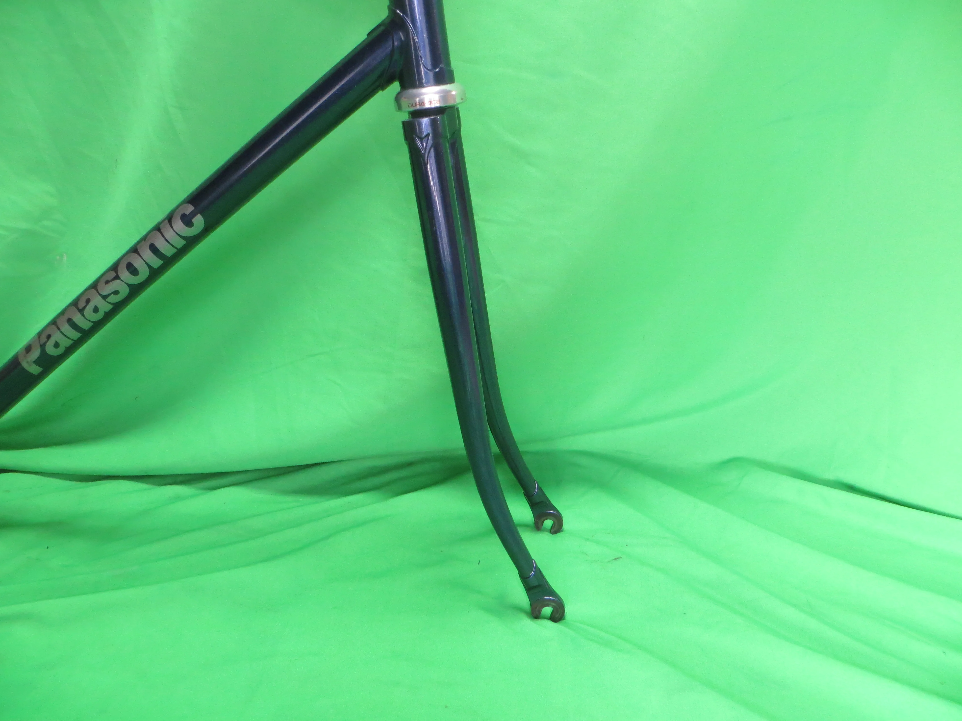 Panasonic Kaisei 019 // Navy Metallic with Fine Rainbow Flake // 58cm - Image 11