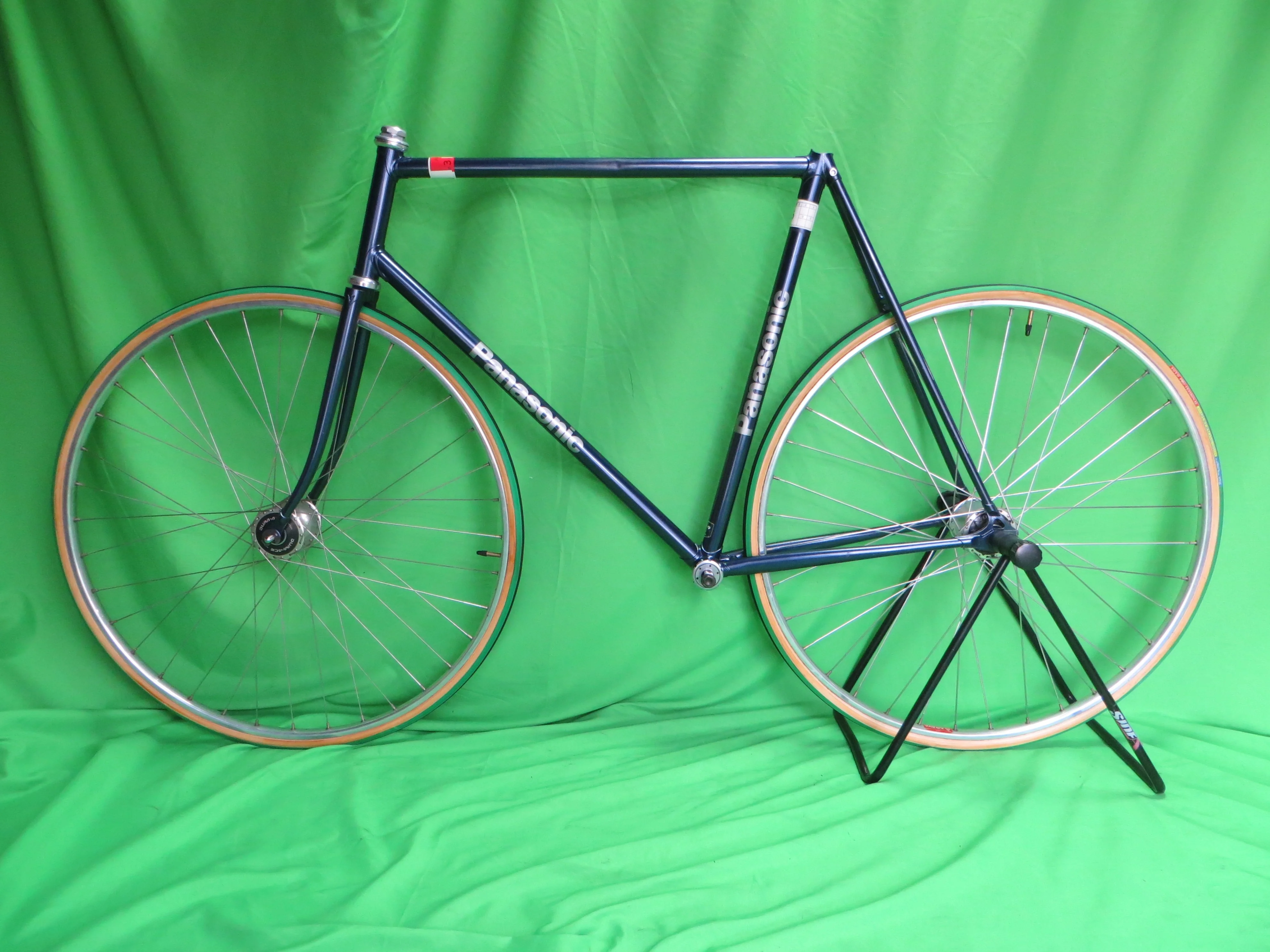 Panasonic Kaisei 019 // Navy Metallic with Fine Rainbow Flake // 58cm - Image 17