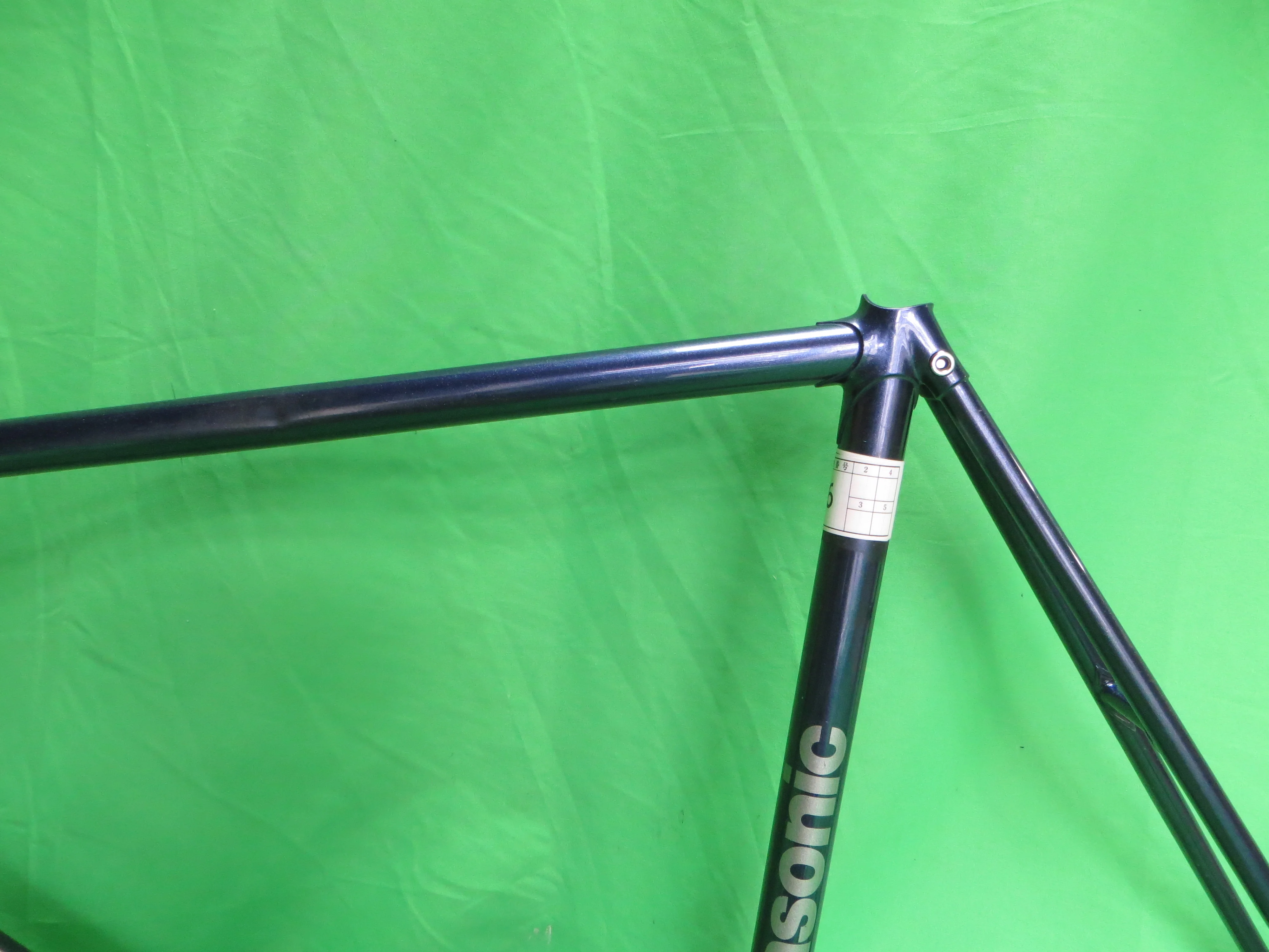 Panasonic Kaisei 019 // Navy Metallic with Fine Rainbow Flake // 58cm - Image 6