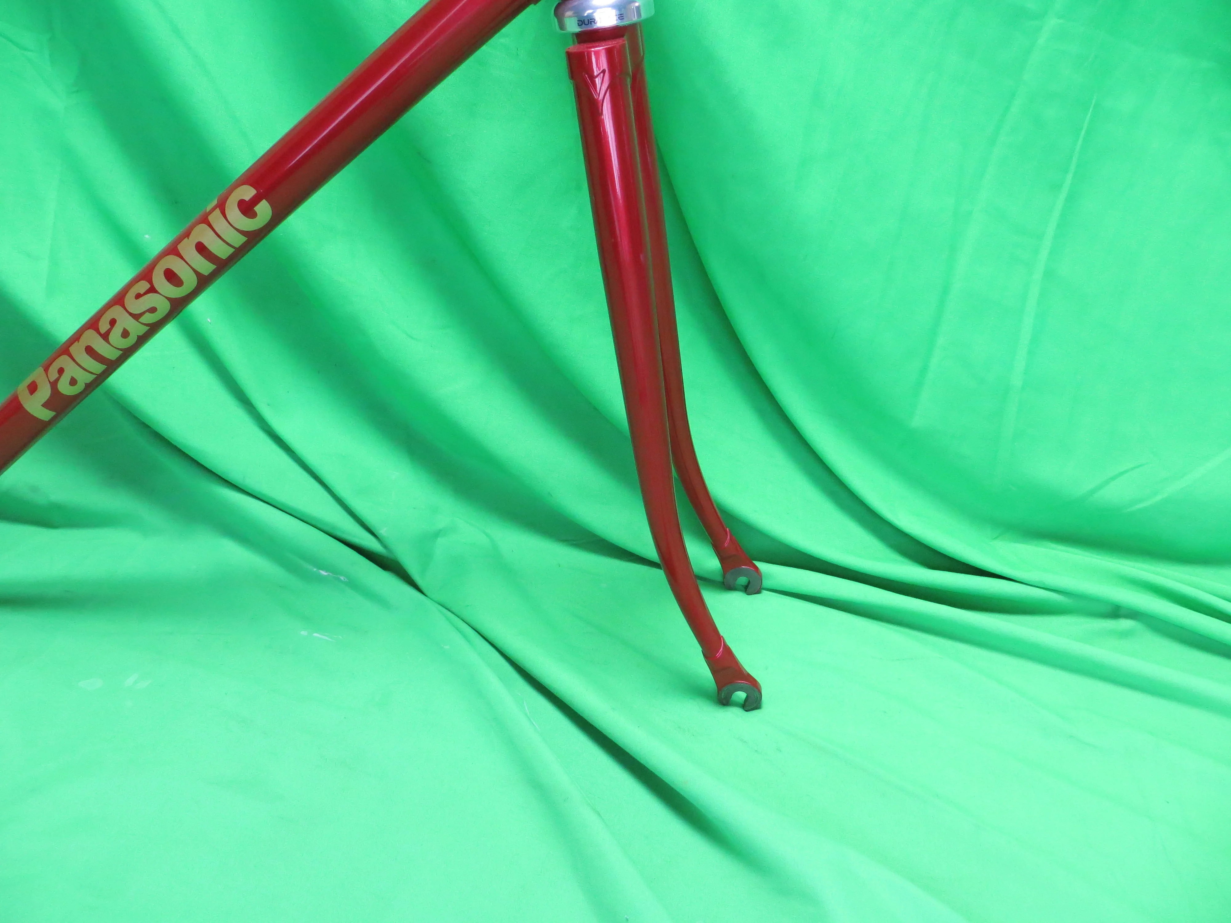 PANASONIC // Red Metallic // 54.5cm #2 - Image 10