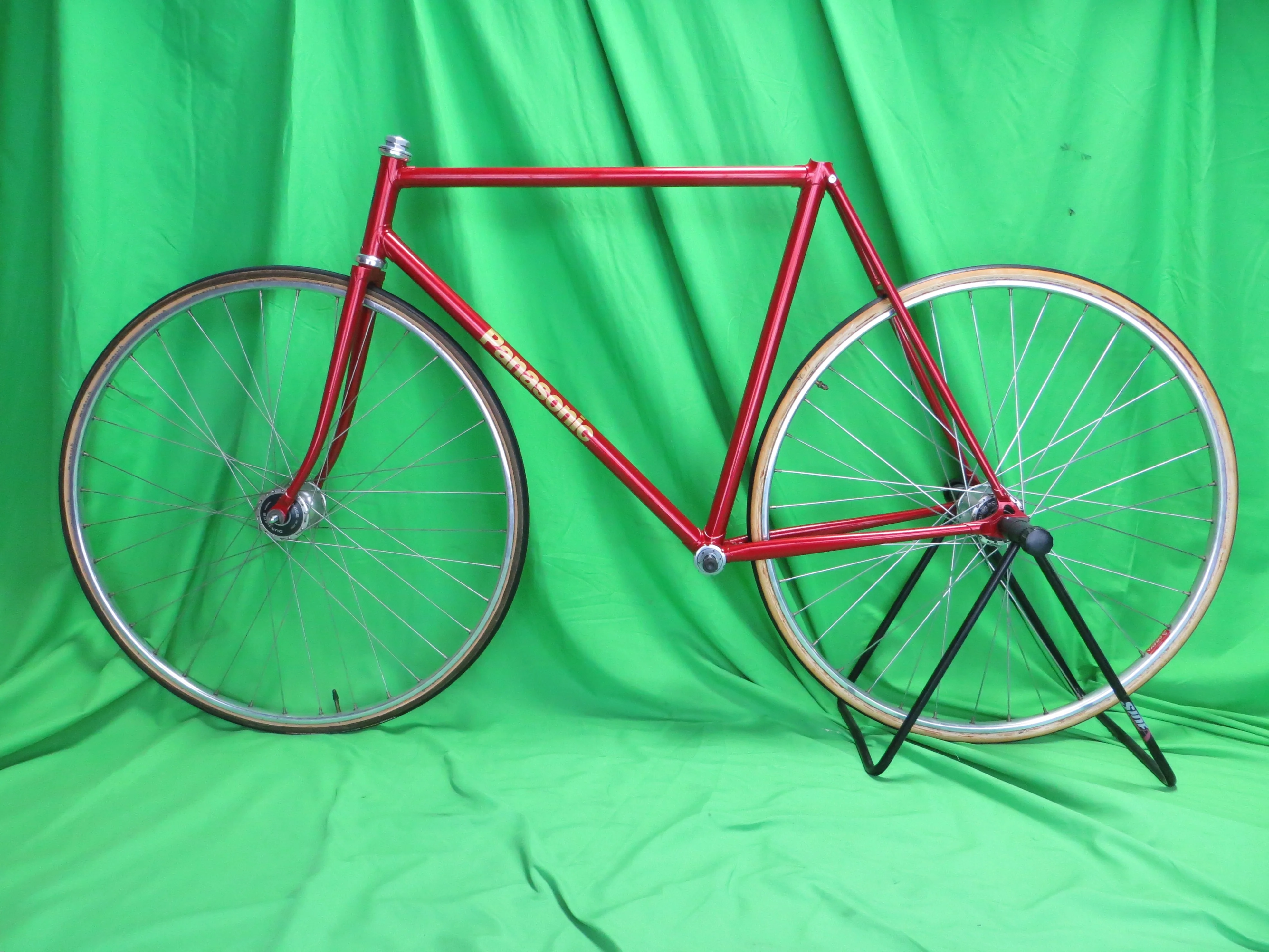 PANASONIC // Red Metallic // 54.5cm #2 - Image 16