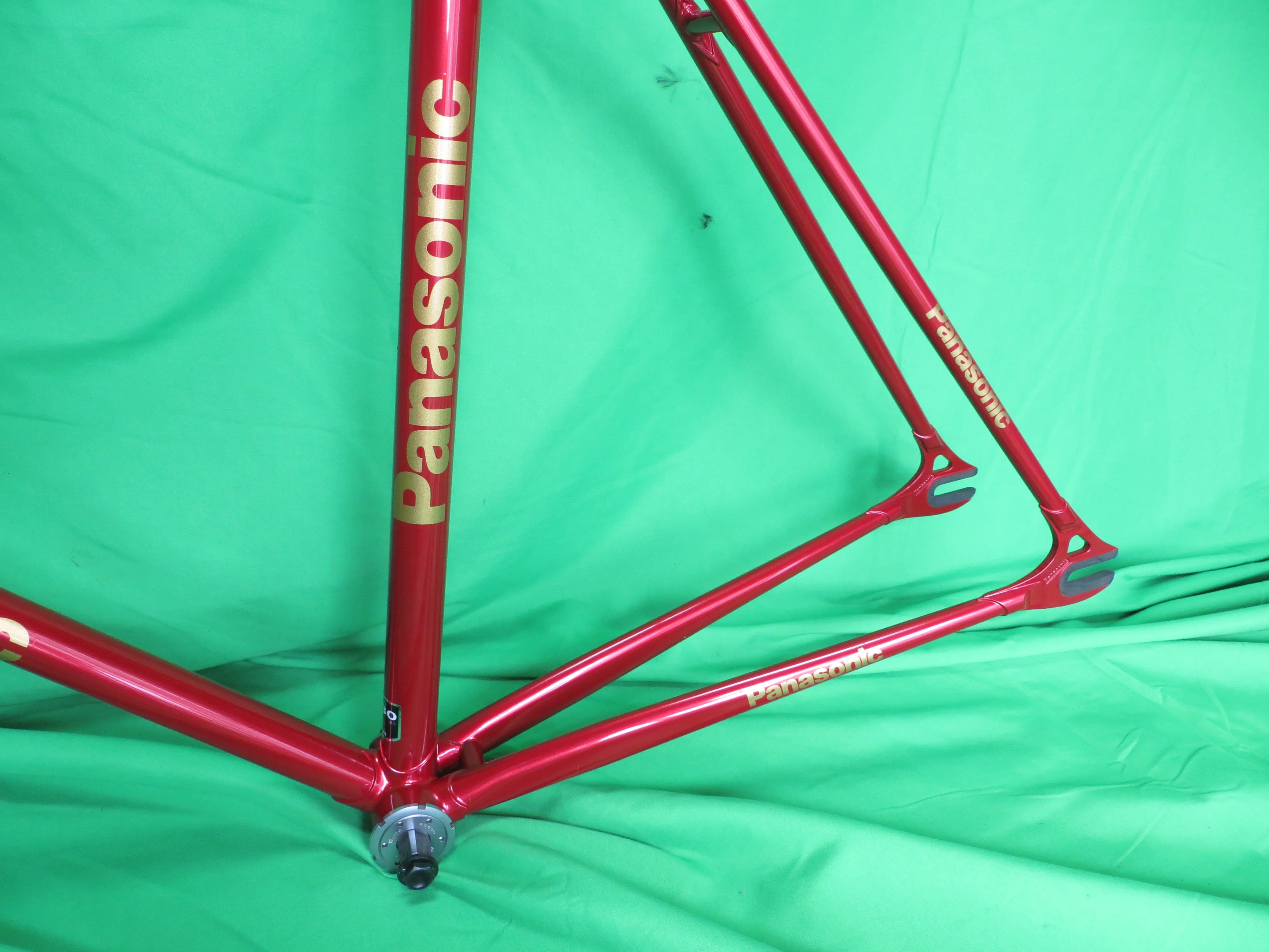PANASONIC // Red Metallic // Kaisei 4130R  // 53cm - Image 12
