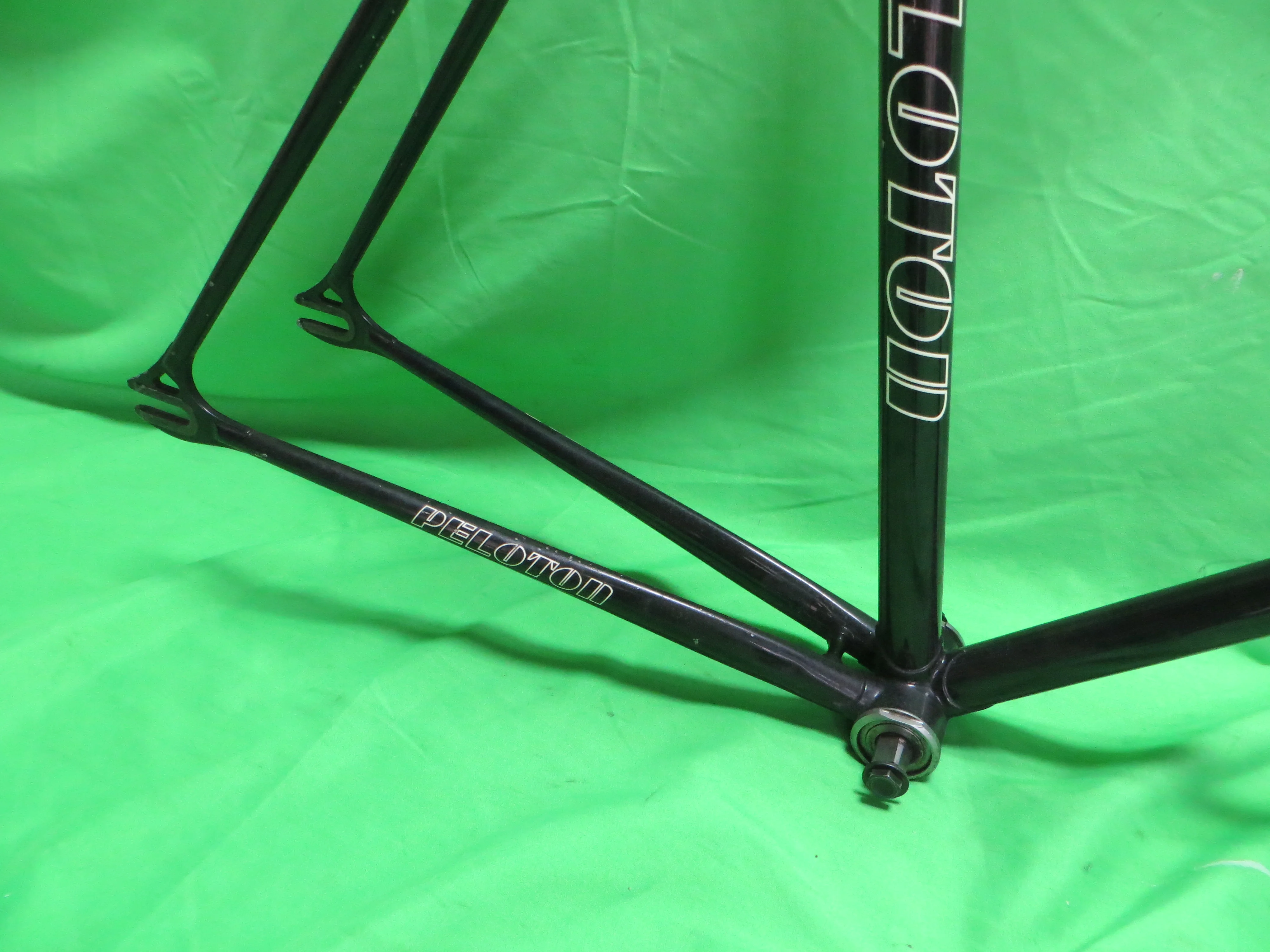 Peloton // Black // 51cm - Image 16