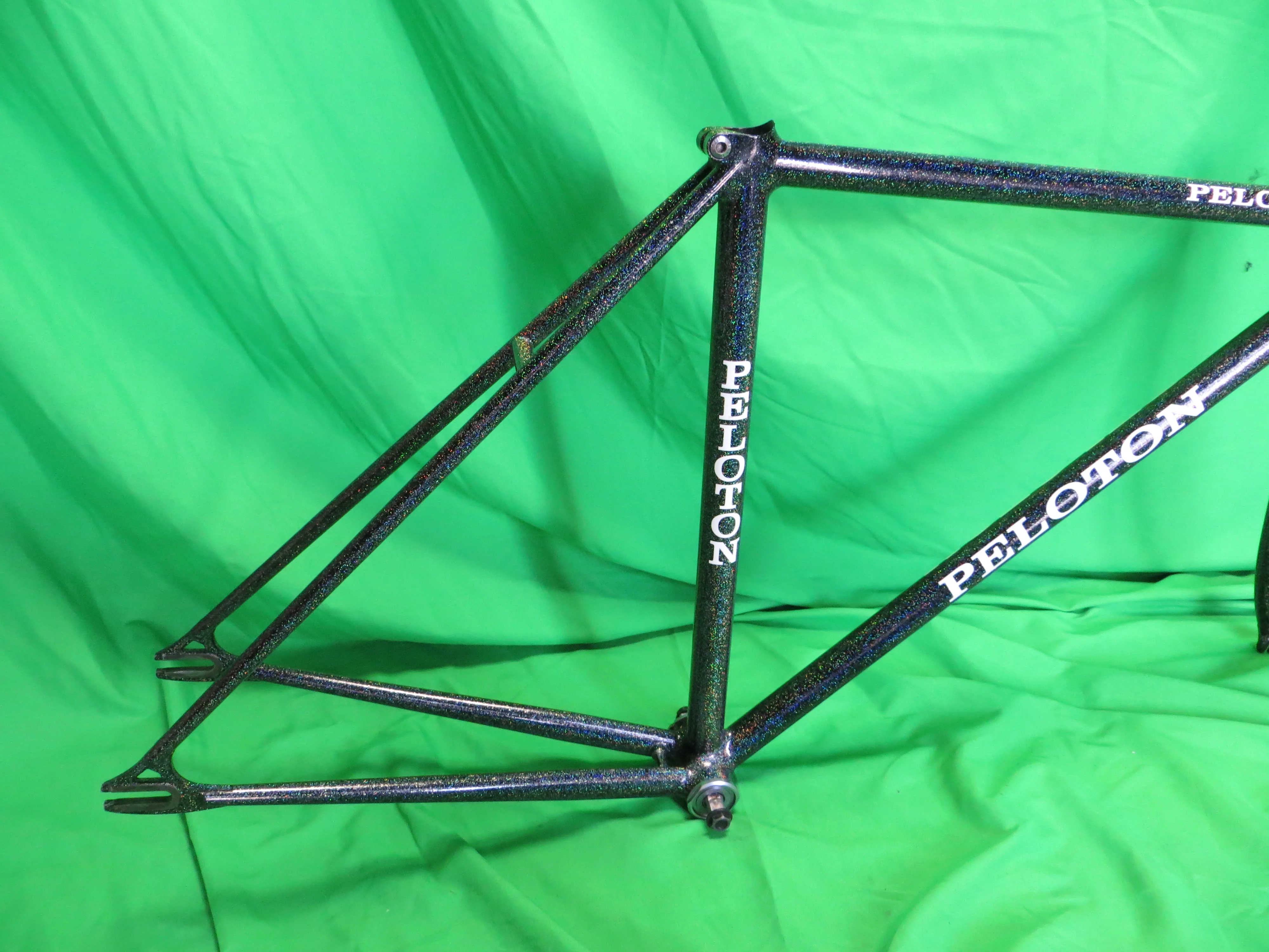 Peloton MINI // Black with Super Rainbow Flake // 48cm - Image 15
