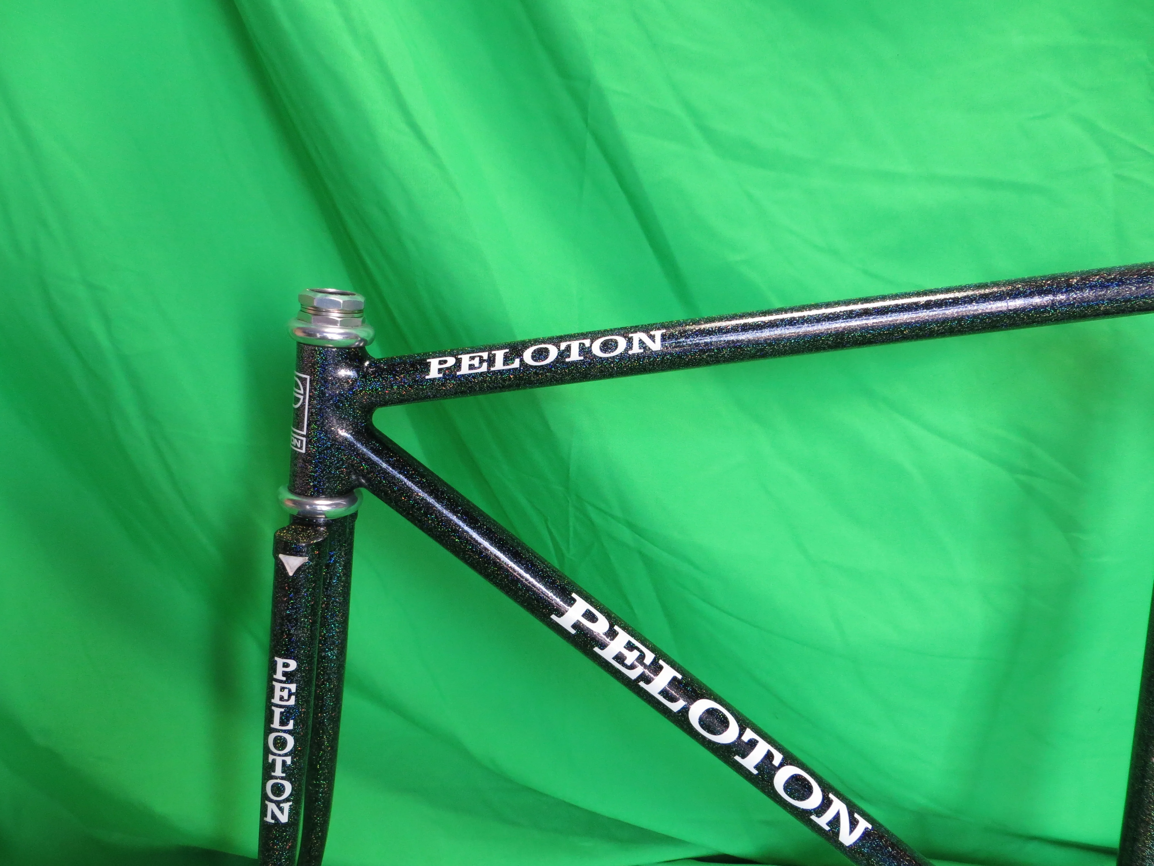 Peloton MINI // Black with Super Rainbow Flake // 48cm - Image 4