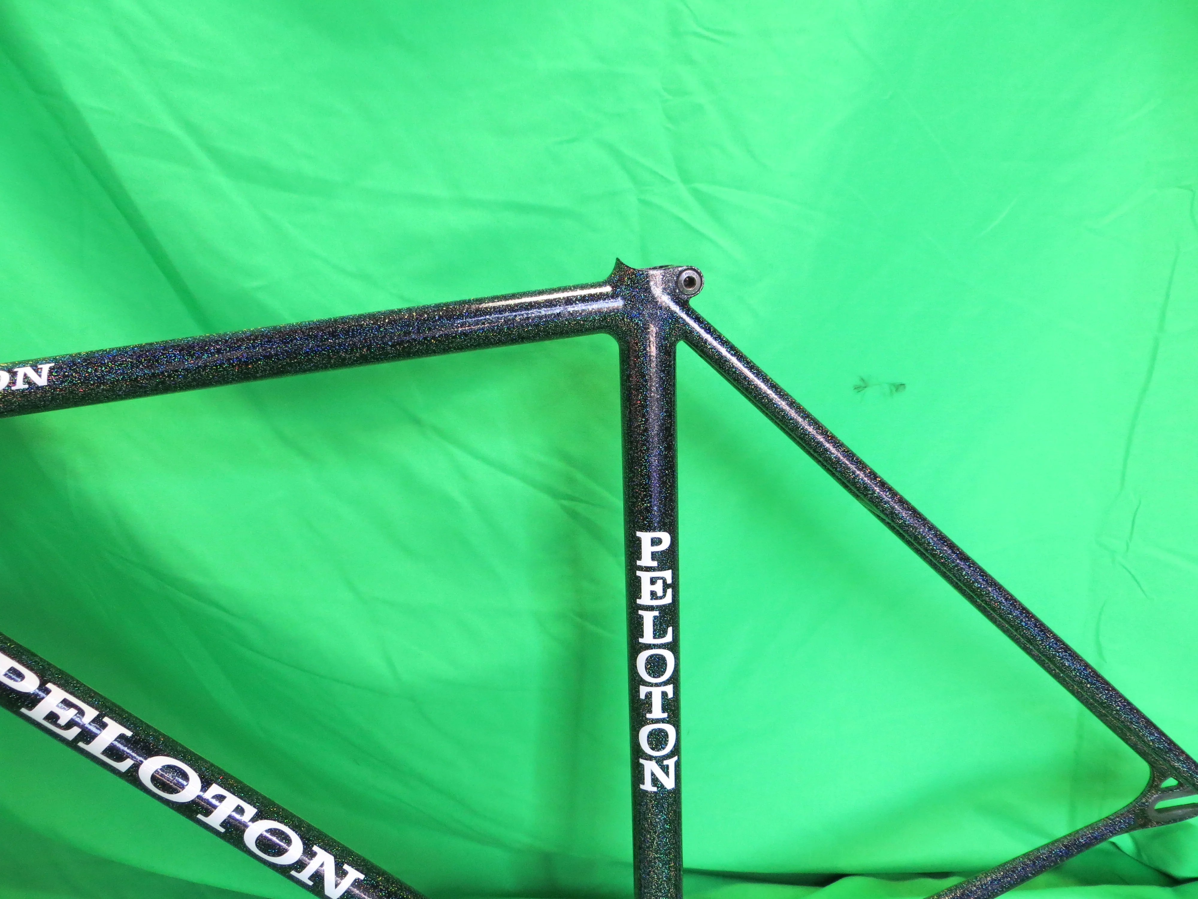 Peloton MINI // Black with Super Rainbow Flake // 48cm - Image 5