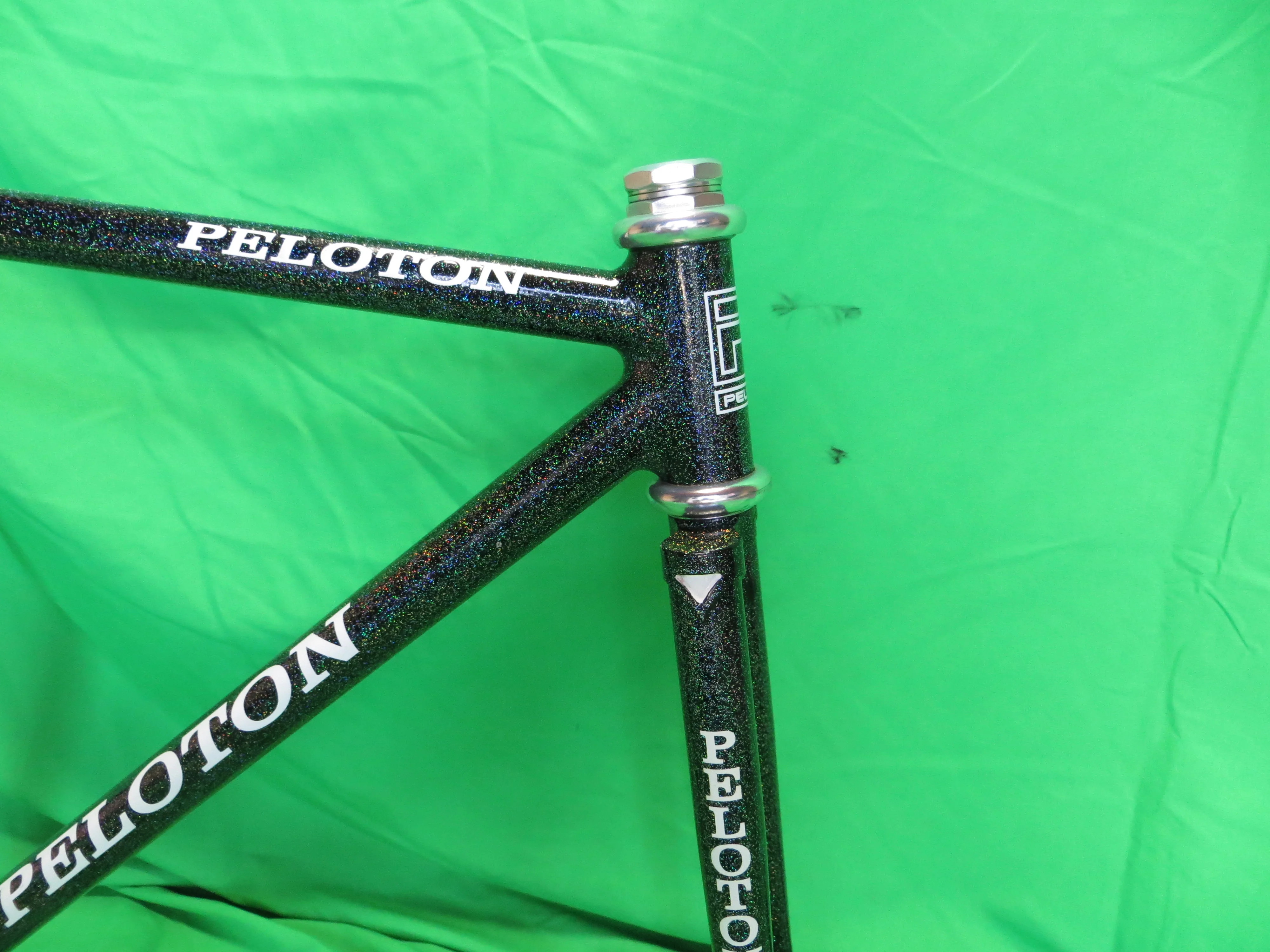 Peloton MINI // Black with Super Rainbow Flake // 48cm - Image 9