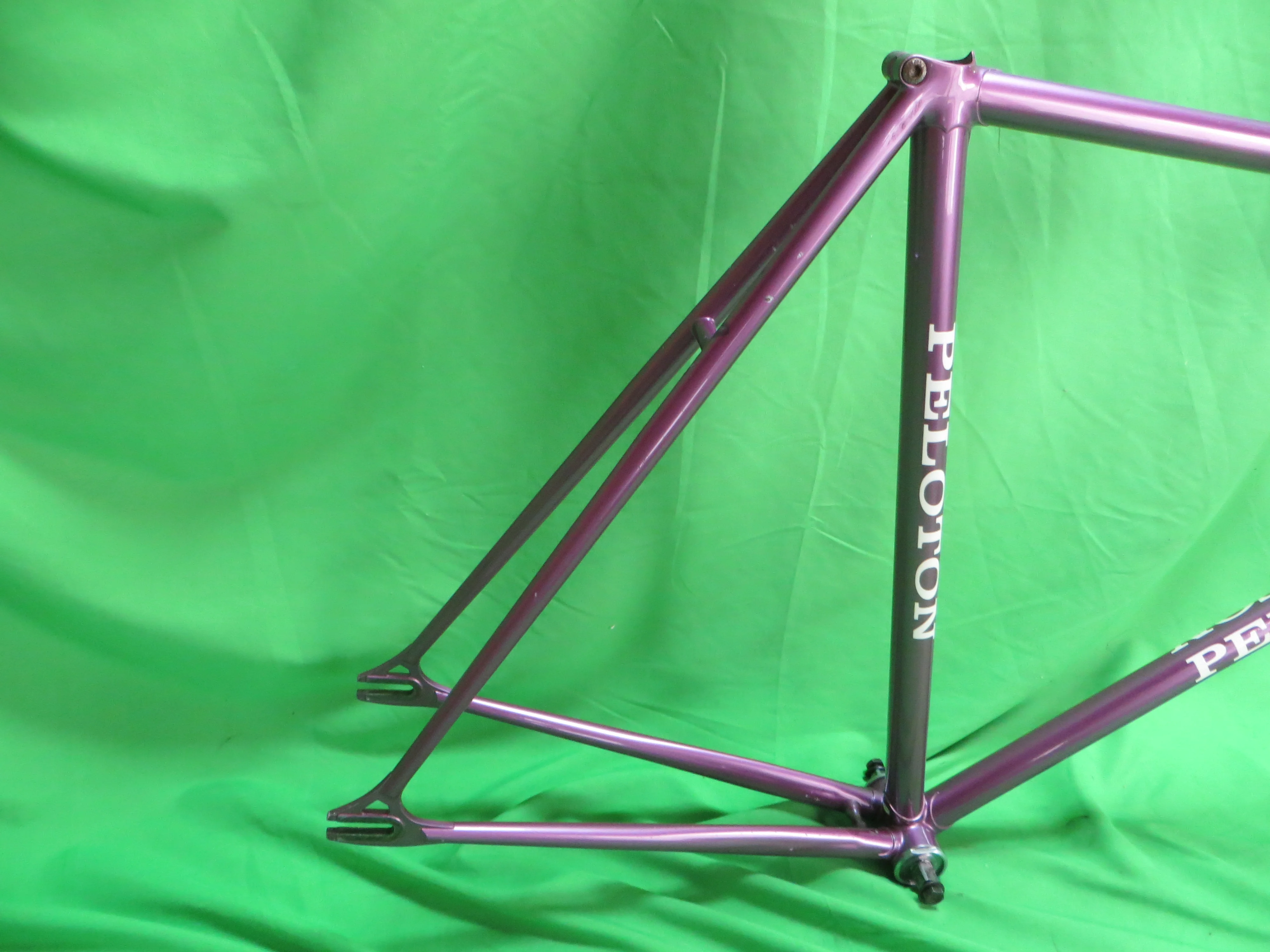 Peloton //Pinkish Purple Metallic // 55cm - Image 16