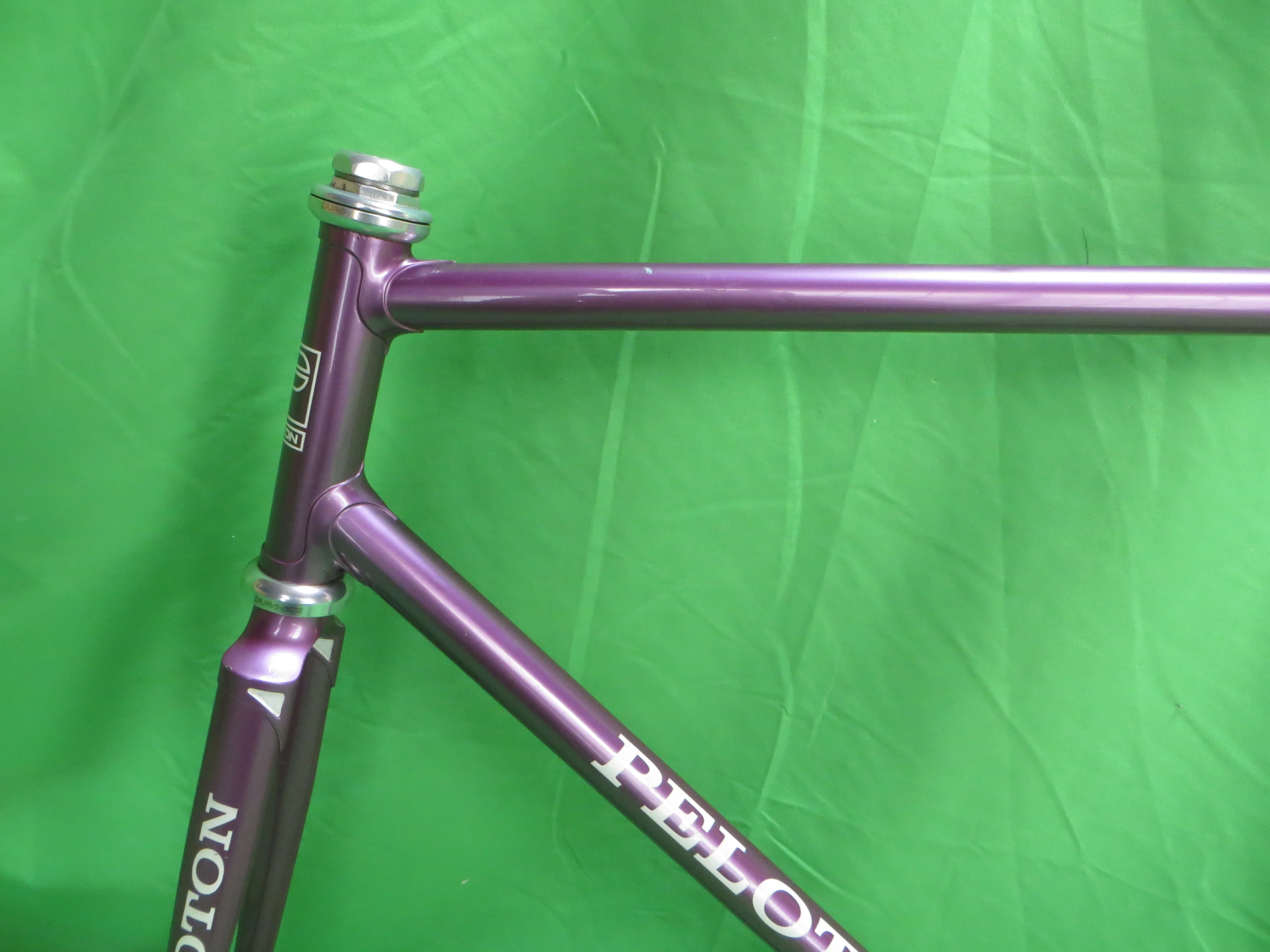 Peloton //Pinkish Purple Metallic // 55cm - Image 4