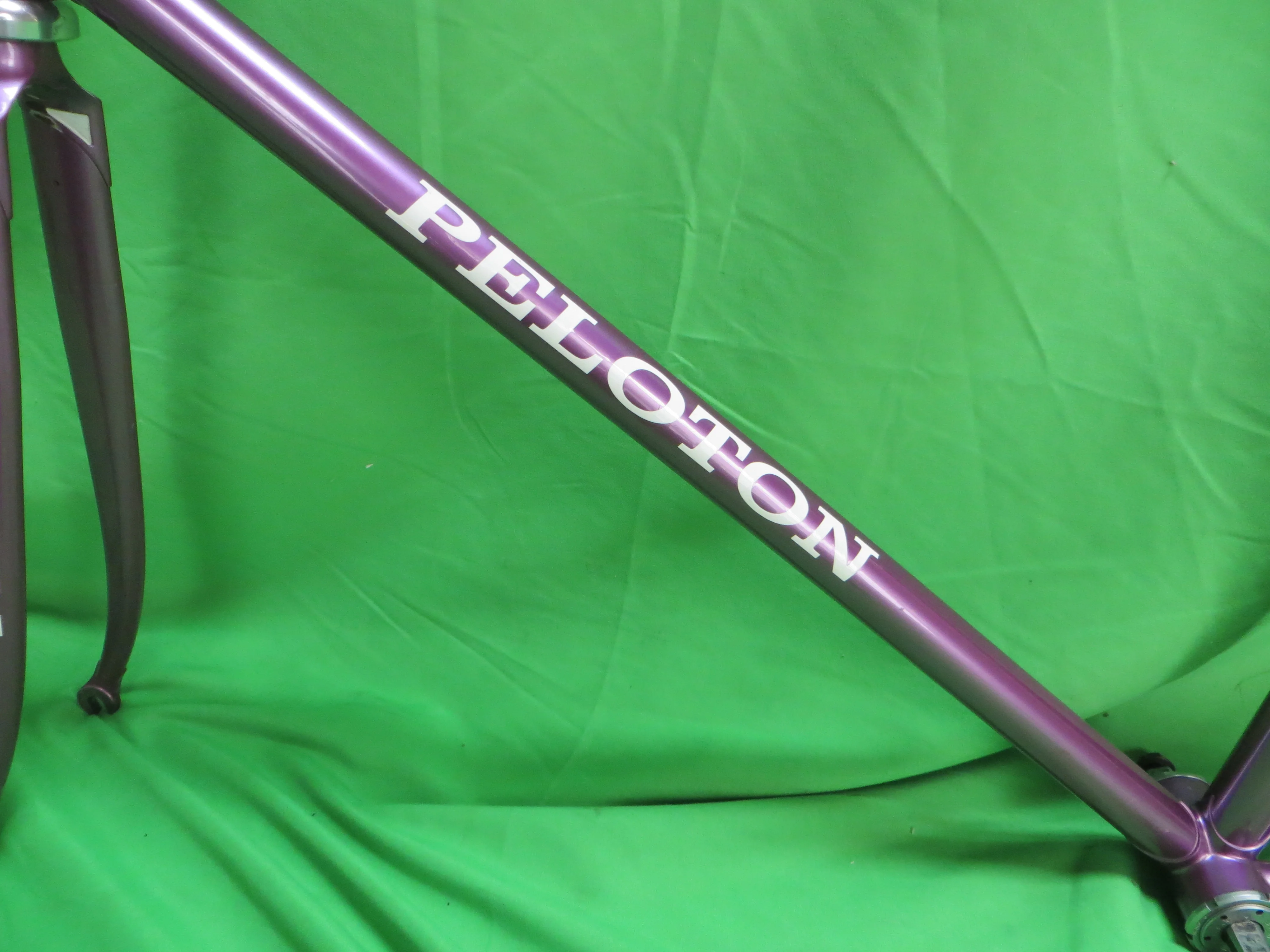 Peloton //Pinkish Purple Metallic // 55cm - Image 6