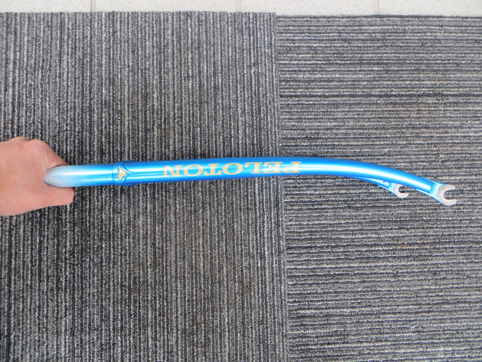 Peloton Front Fork 141mm Steering Column Length / 9mm Axle Slot - Image 3