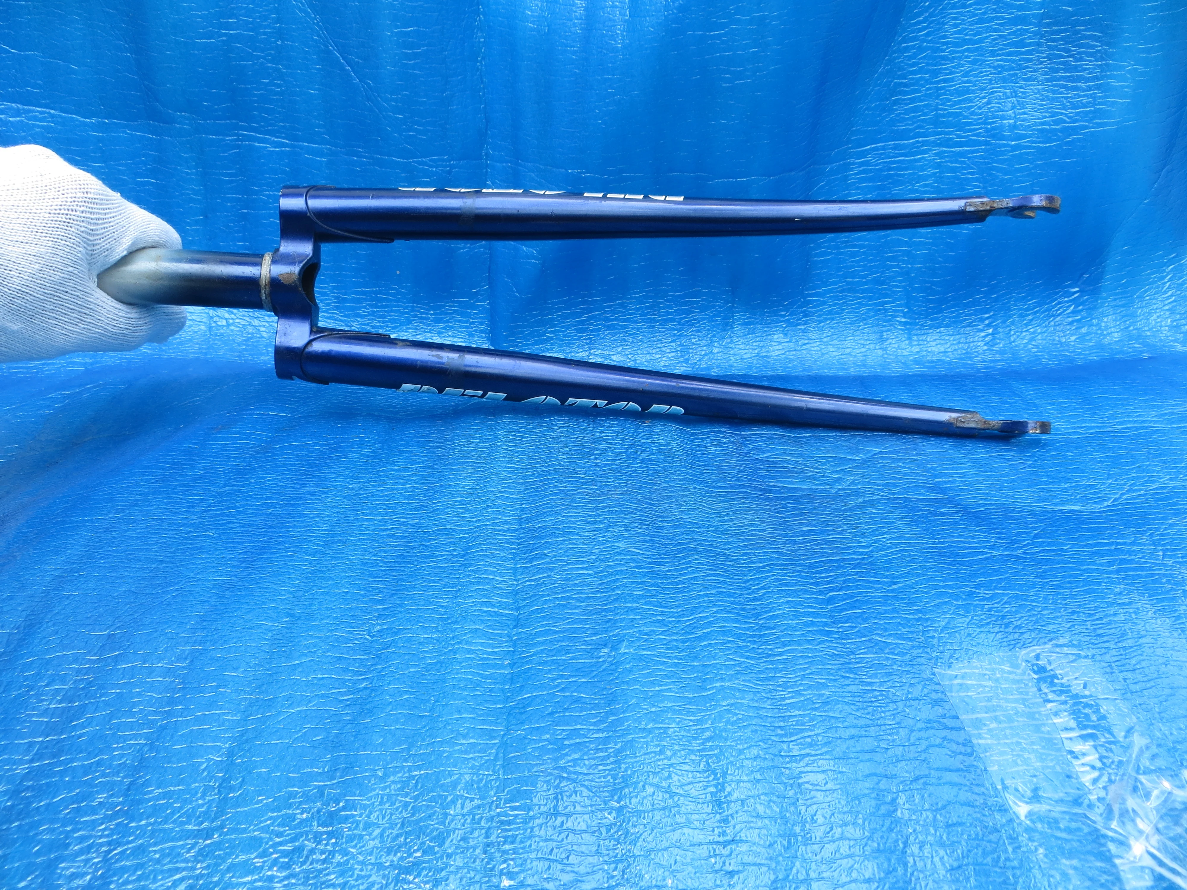 Peloton Front Fork 151mm Steering Column Length /9mm Axle Slot /240626 - Image 2