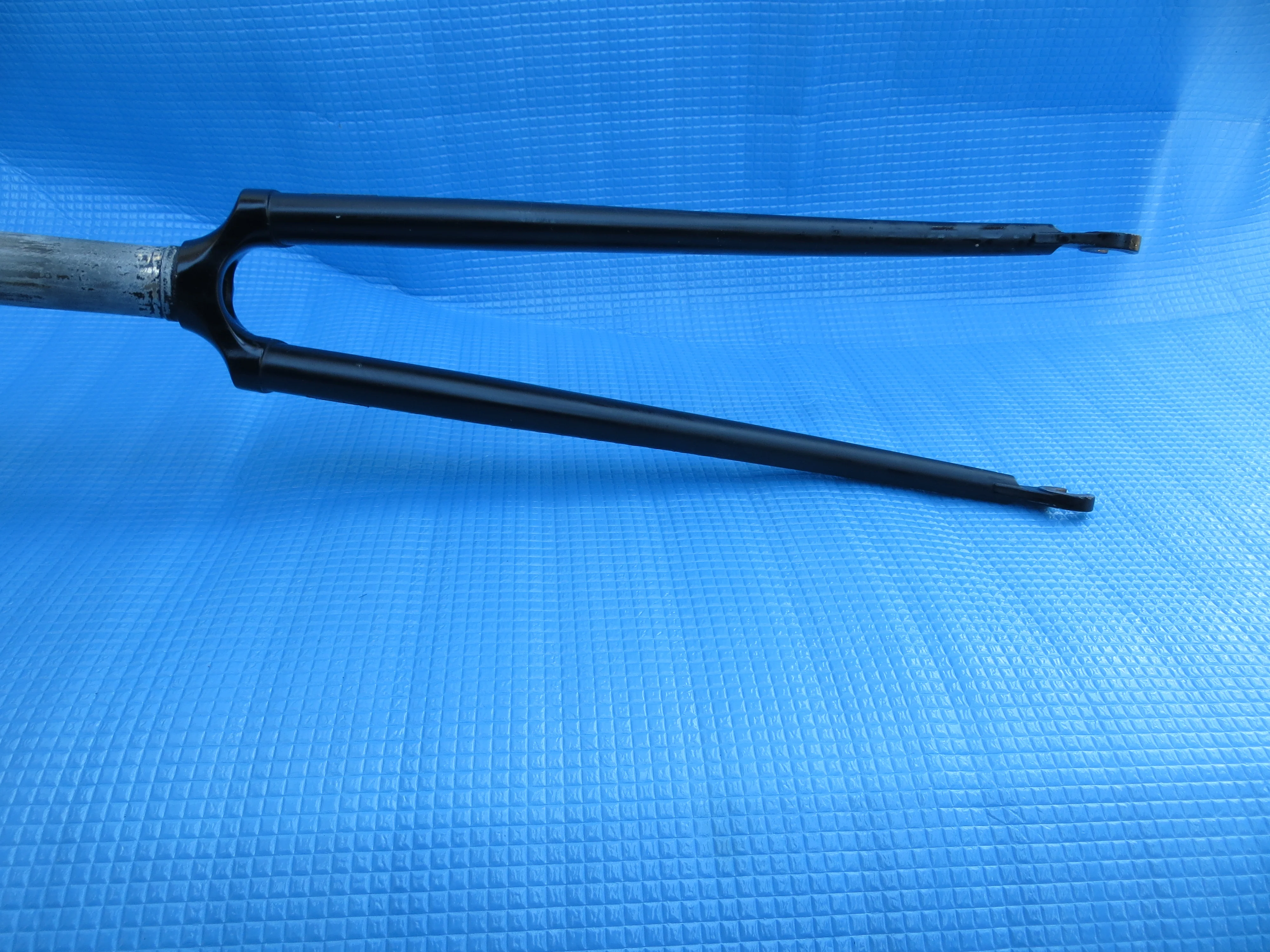 Peloton Front Fork 171mm Steering Column Length / 9mm Axle Slot - Image 2