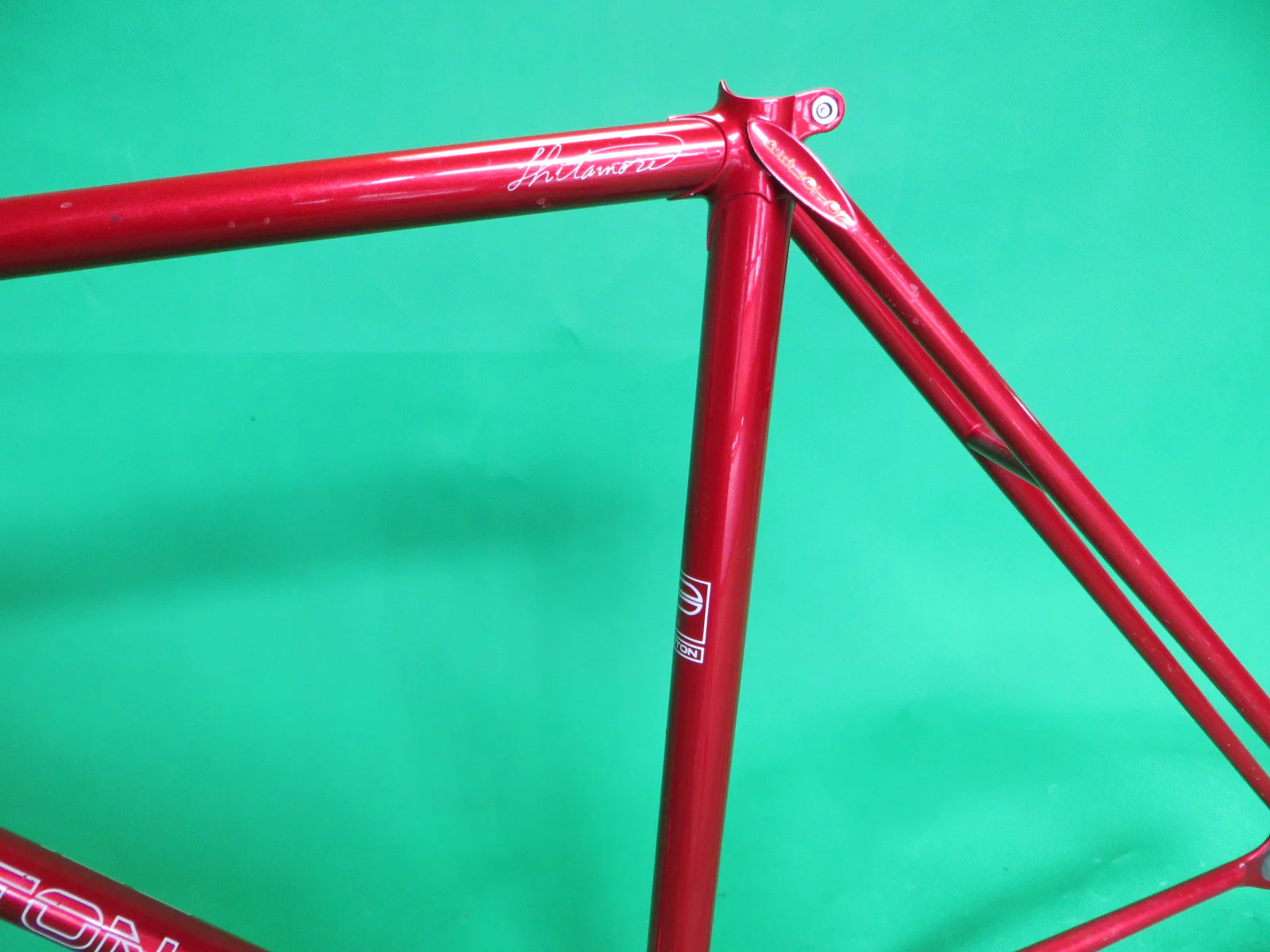 PELOTON // Metallic Red // 49.5cm - Image 5
