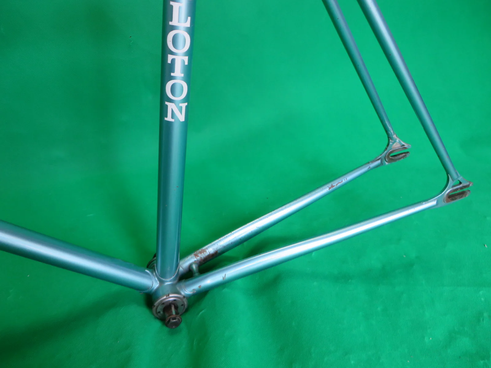 PELOTON // Metallic Sky Blue // 53.5cm - Image 7