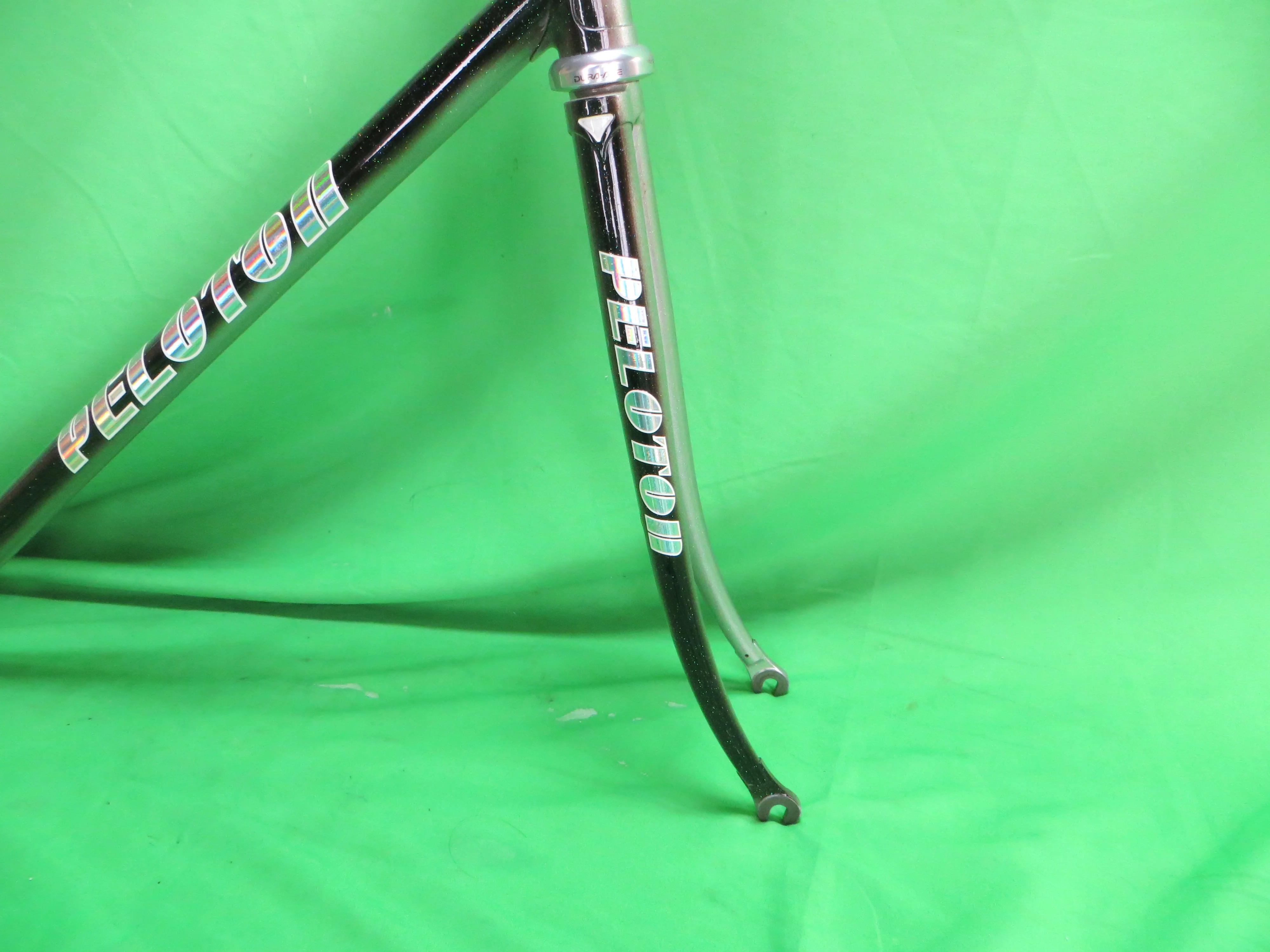 Peloton // Mach Silver Black Fade with Rainbow Flake // 52.5cm - Image 10