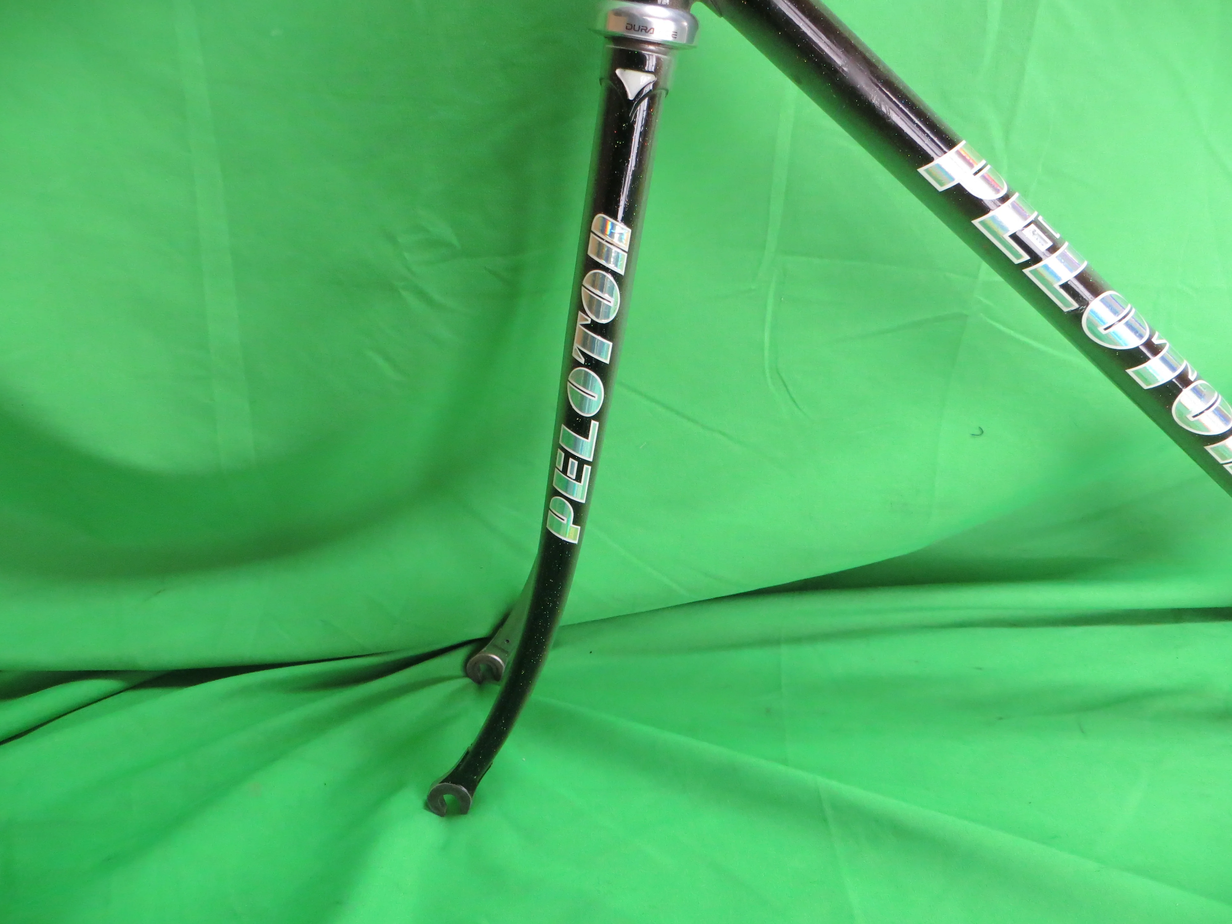 Peloton // Mach Silver Black Fade with Rainbow Flake // 52.5cm - Image 3