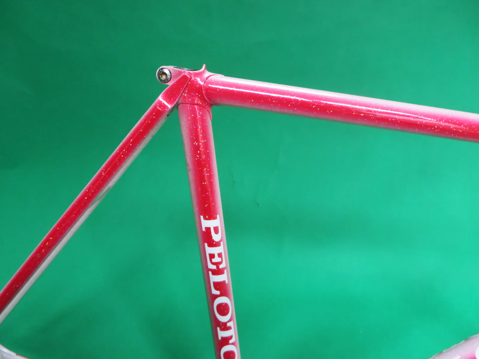 PELOTON // White-Red Fade // 50.5cm - Image 12