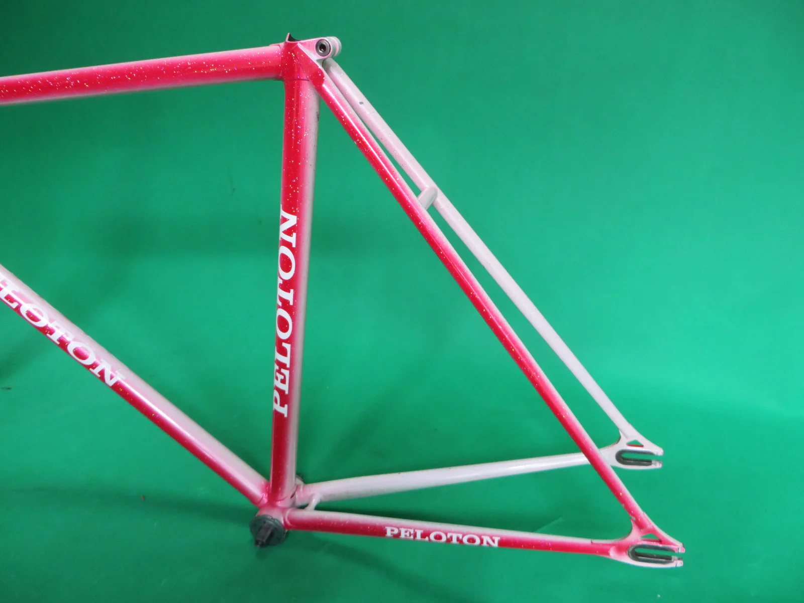 PELOTON // White-Red Fade // 50.5cm - Image 8
