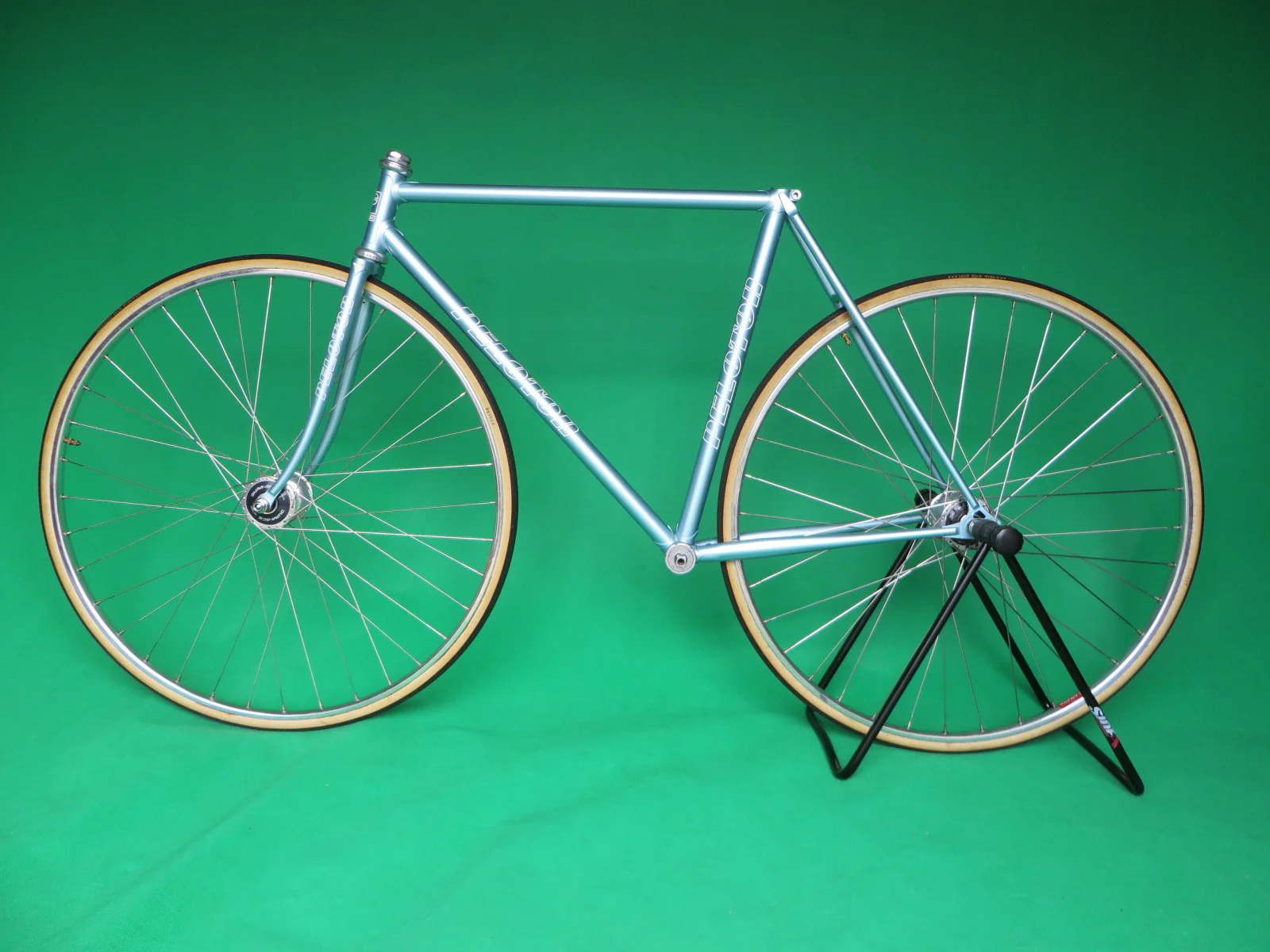 Peloton Sky Blue (51cm) - Image 12
