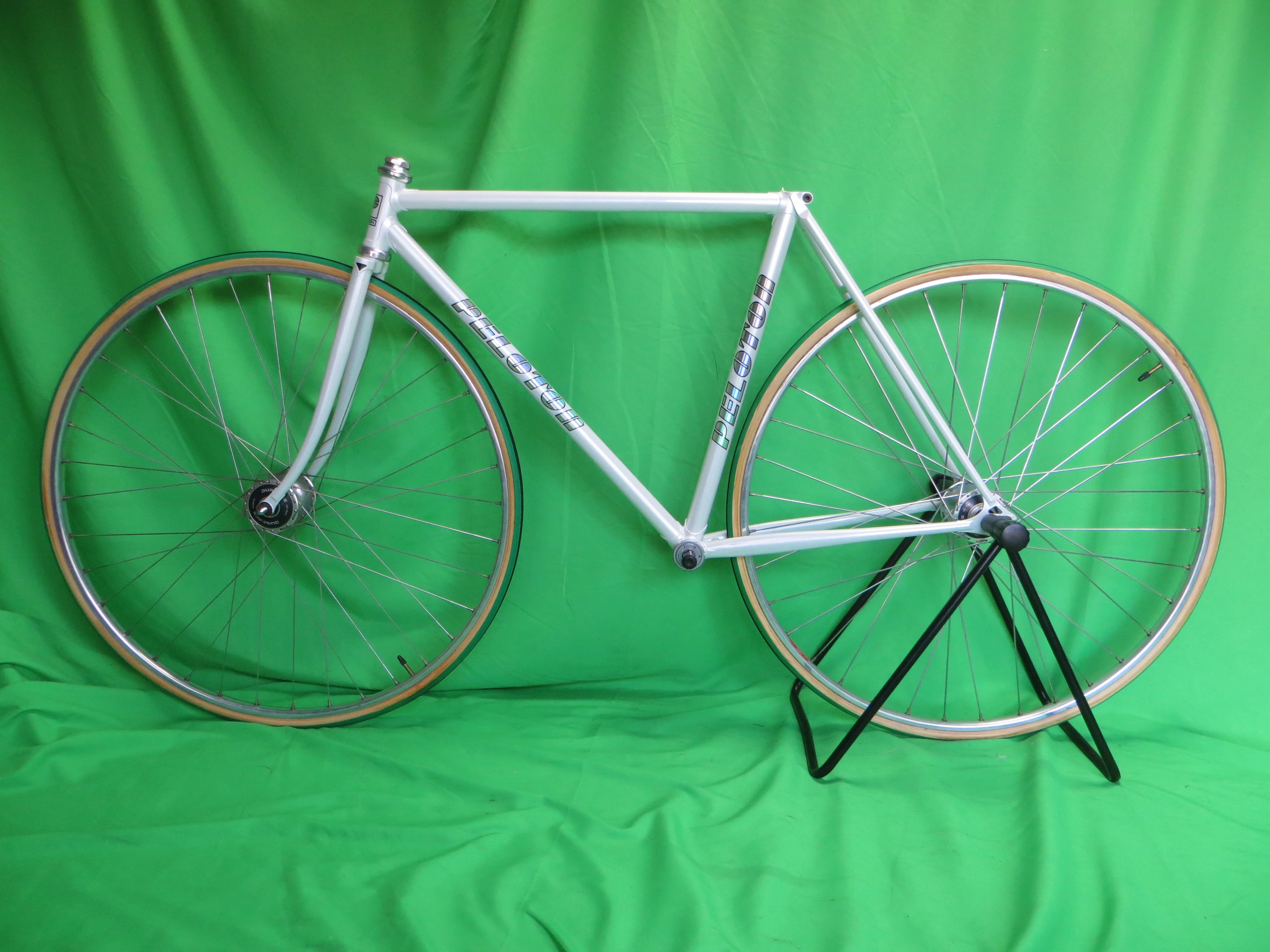 Peloton // White // 49cm - Image 16