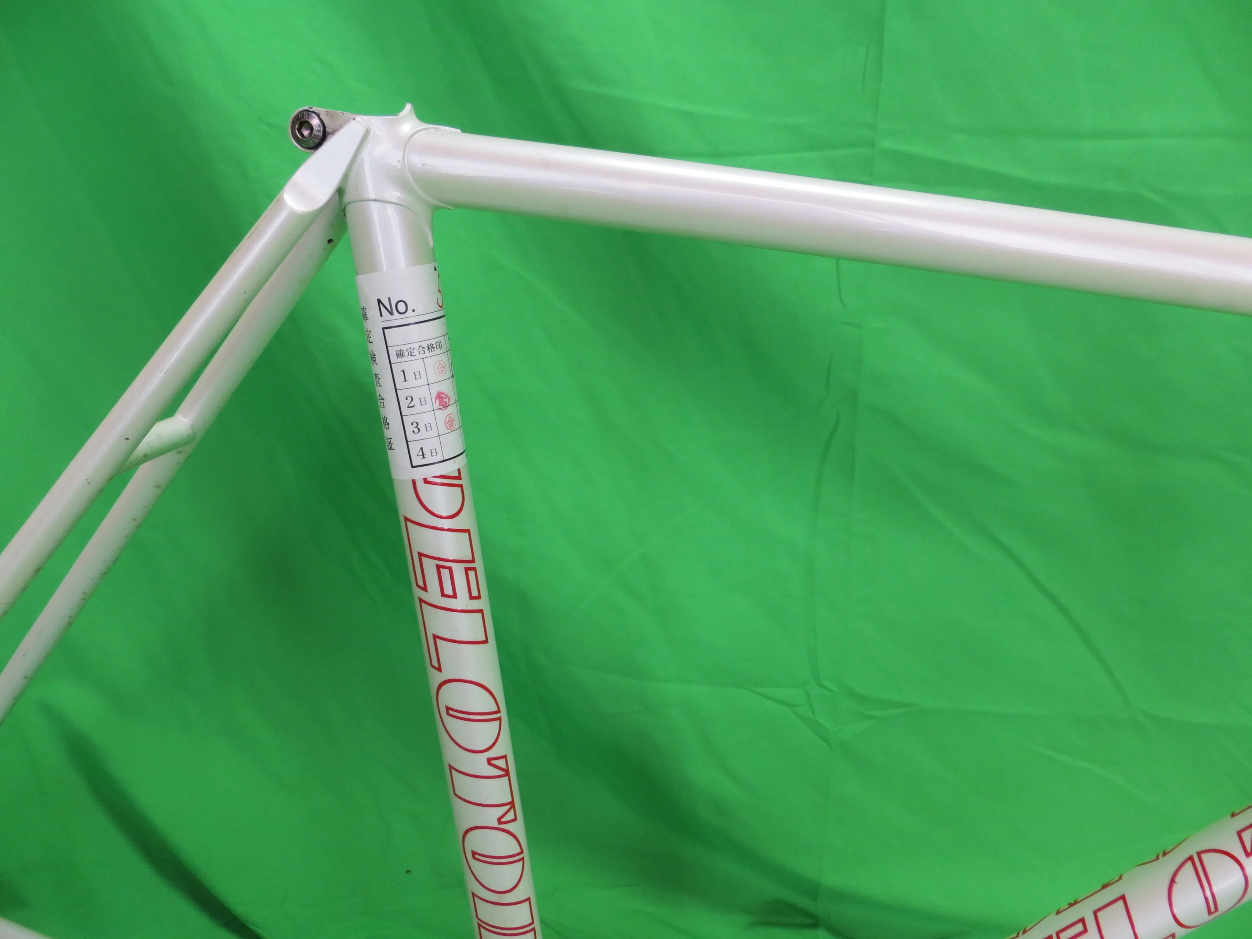 Peloton // White // 51cm - Image 12