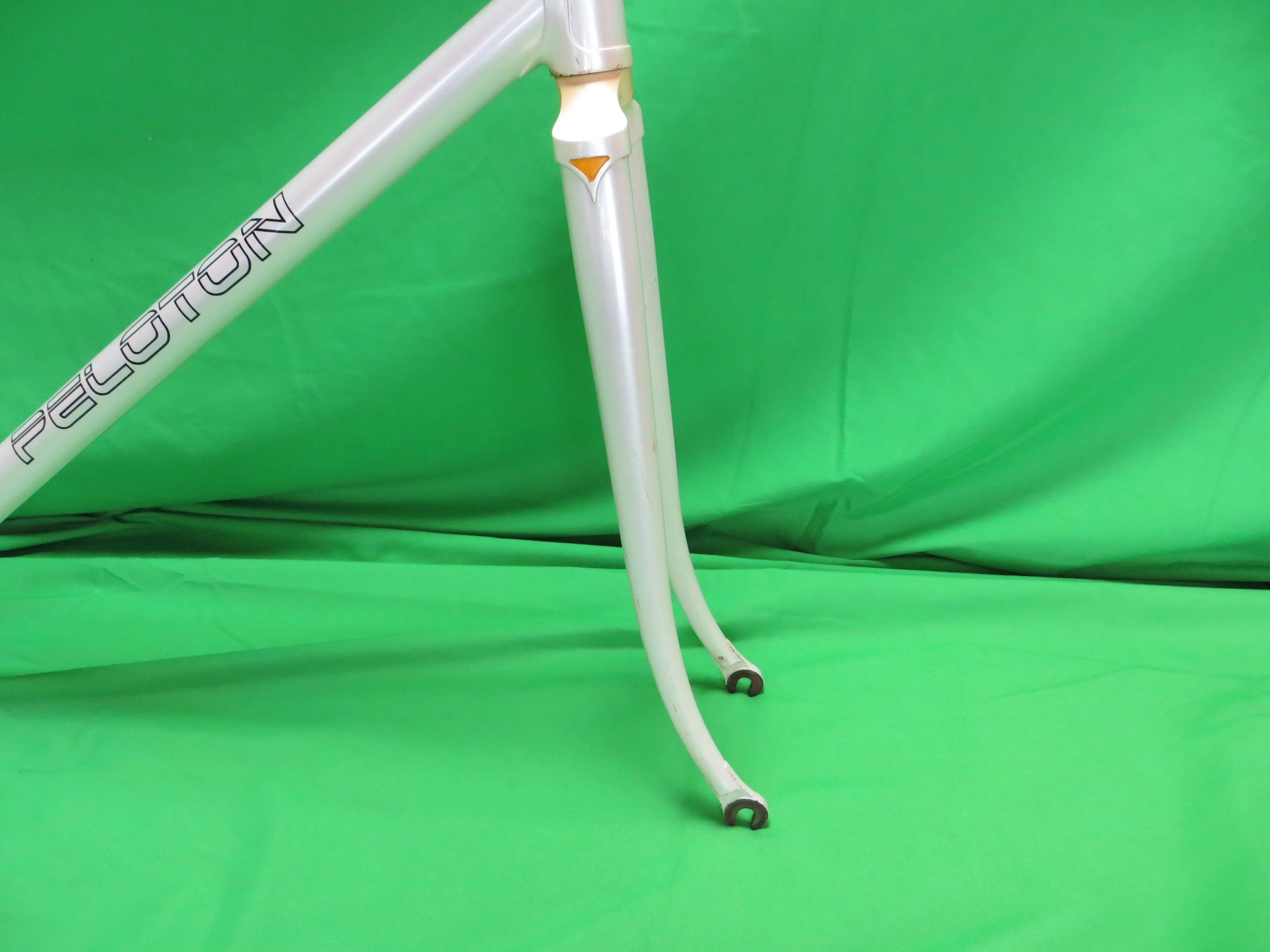 Vintage PELOTON // White // 52cm - Image 10