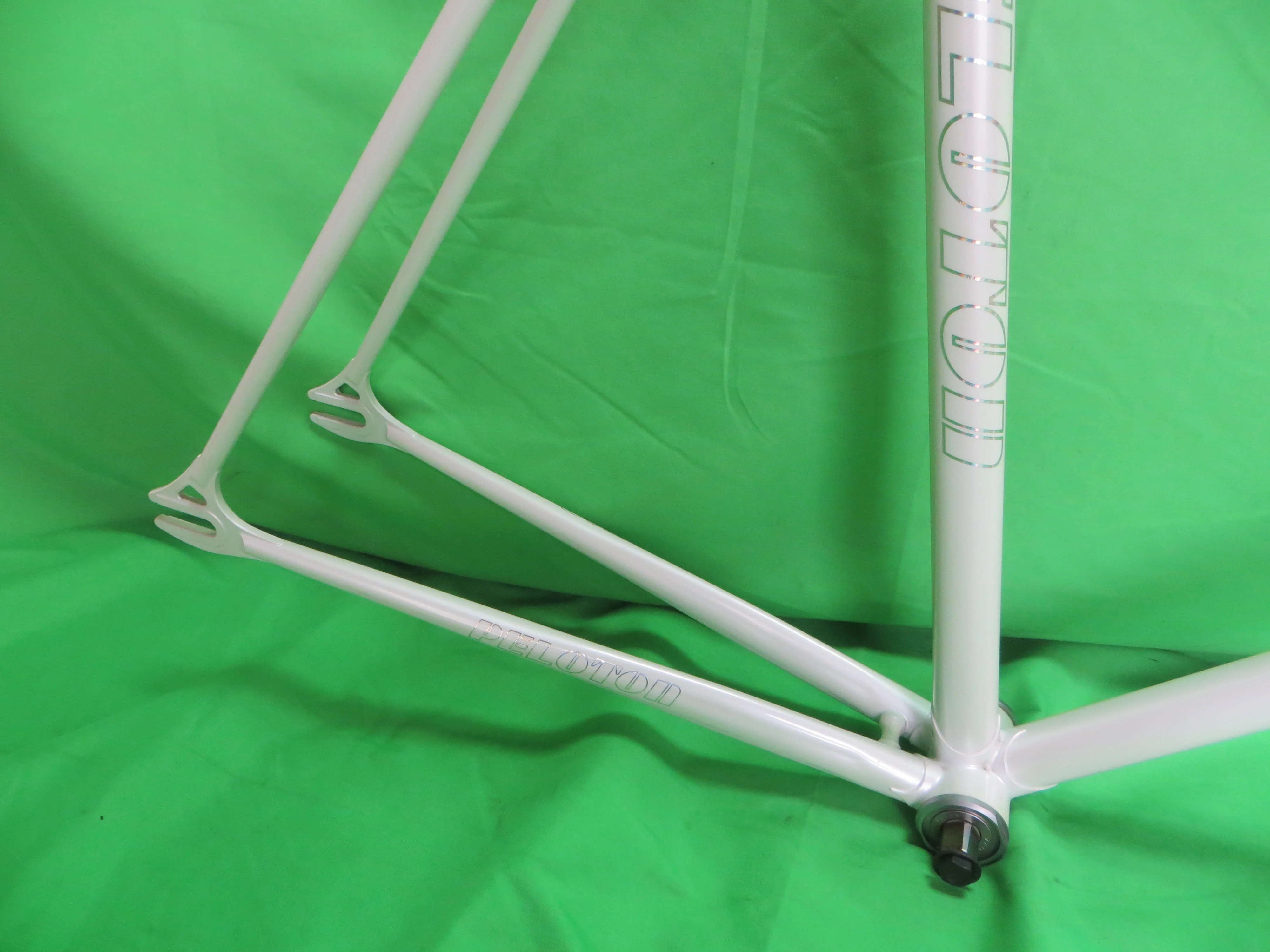 Peloton // White // 53cm - Image 14