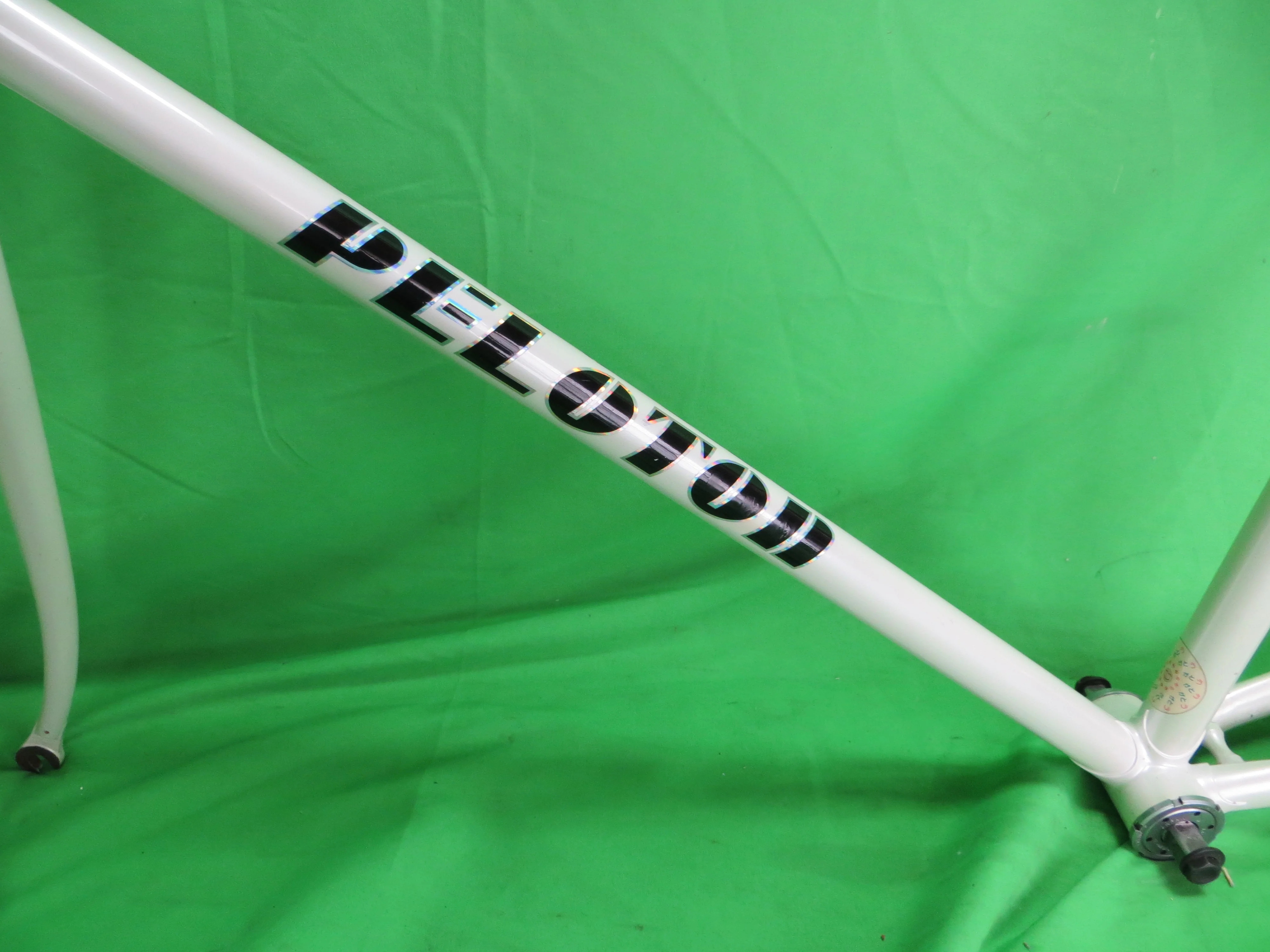 Peloton // White // 57.5cm - Image 5
