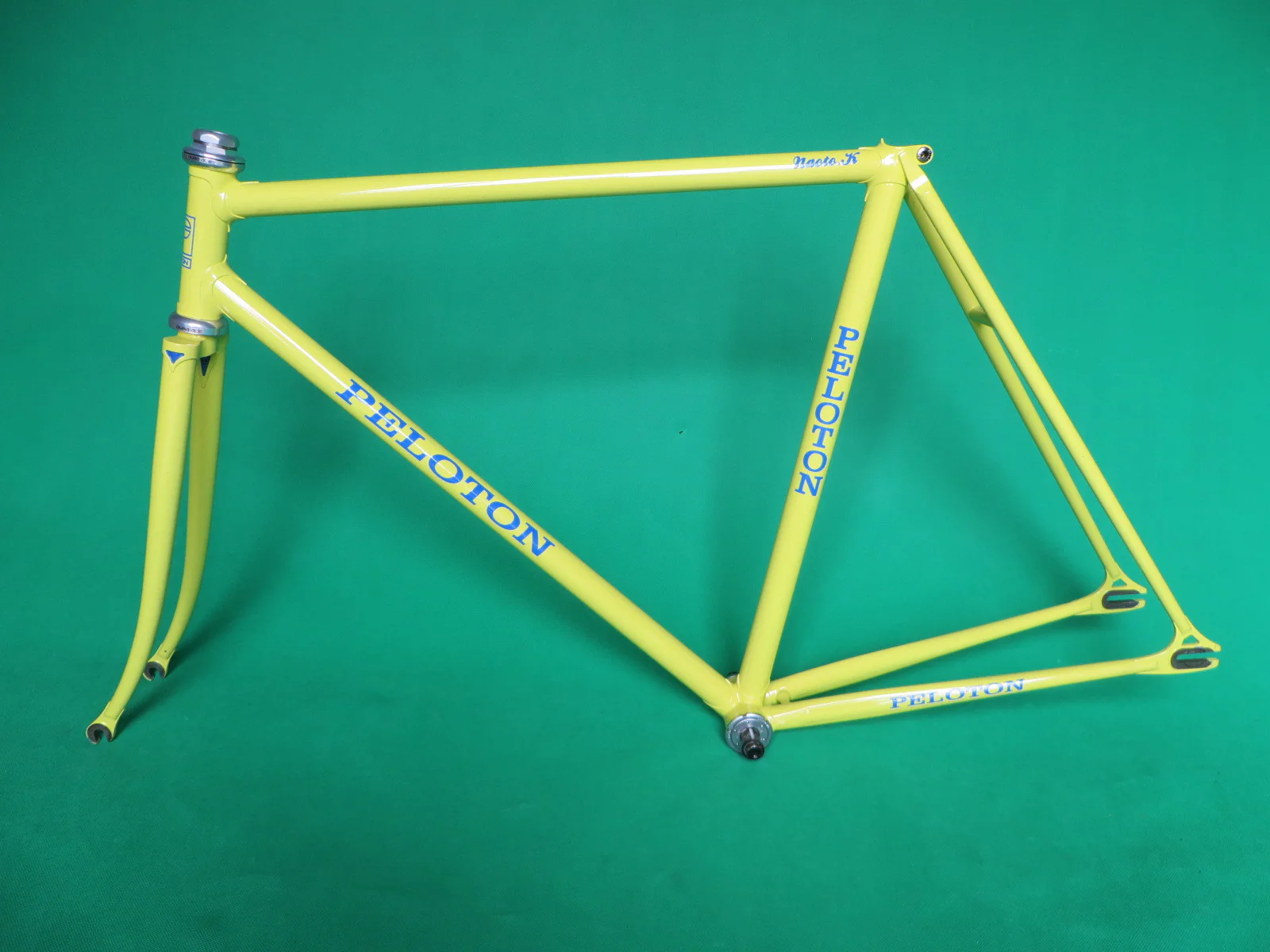 Peloton Yellow/Gold Flake (52.5cm)