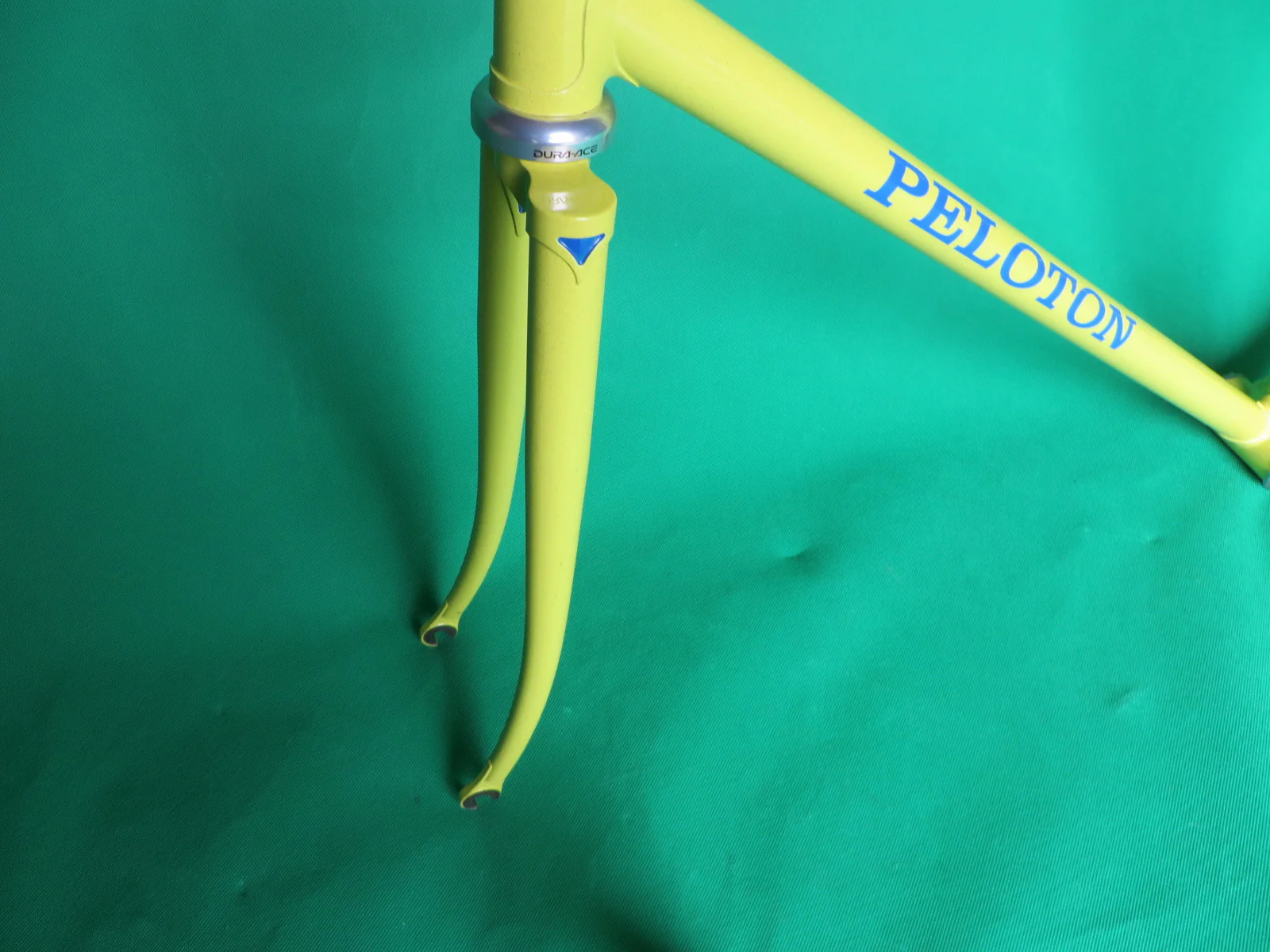Peloton Yellow/Gold Flake (52.5cm) - Image 3