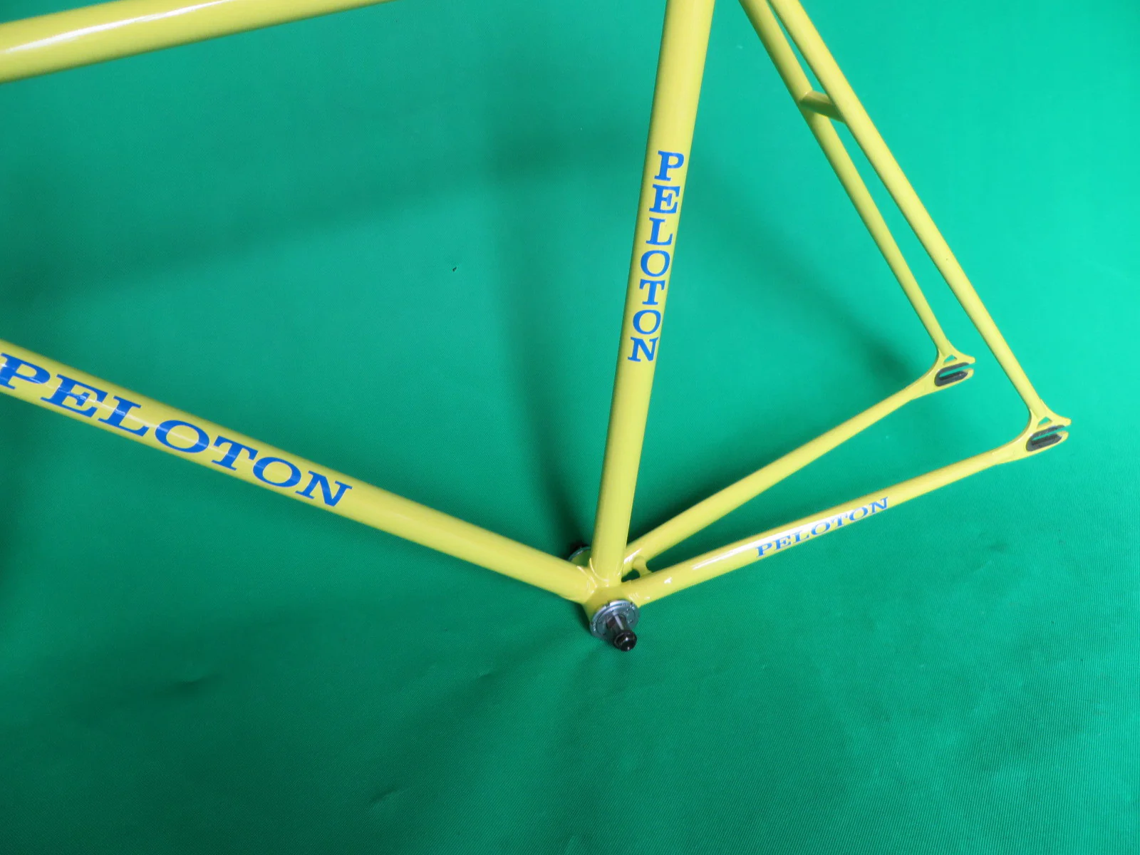 Peloton Yellow/Gold Flake (52.5cm) - Image 5