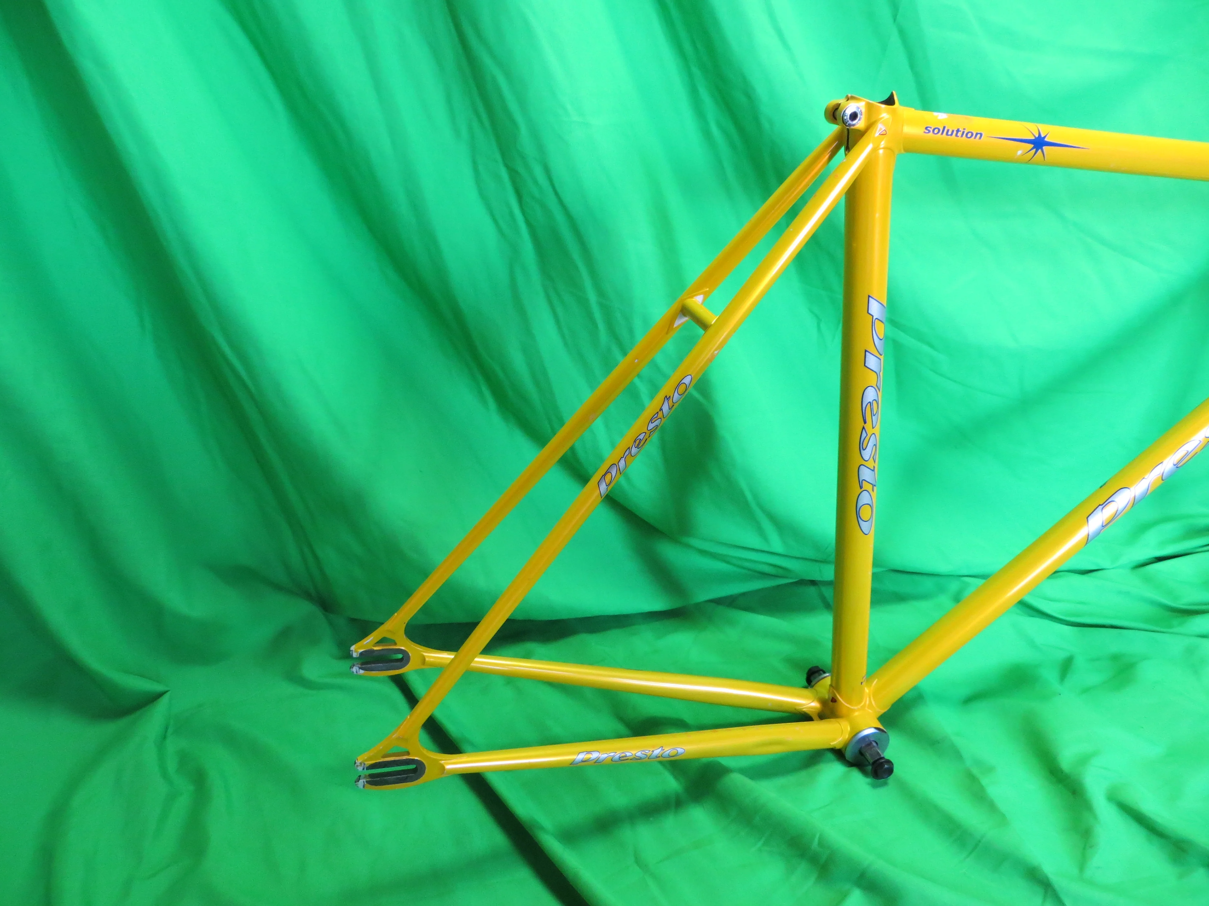 Peloton // Yellow Metallic // 50.5cm - Image 15