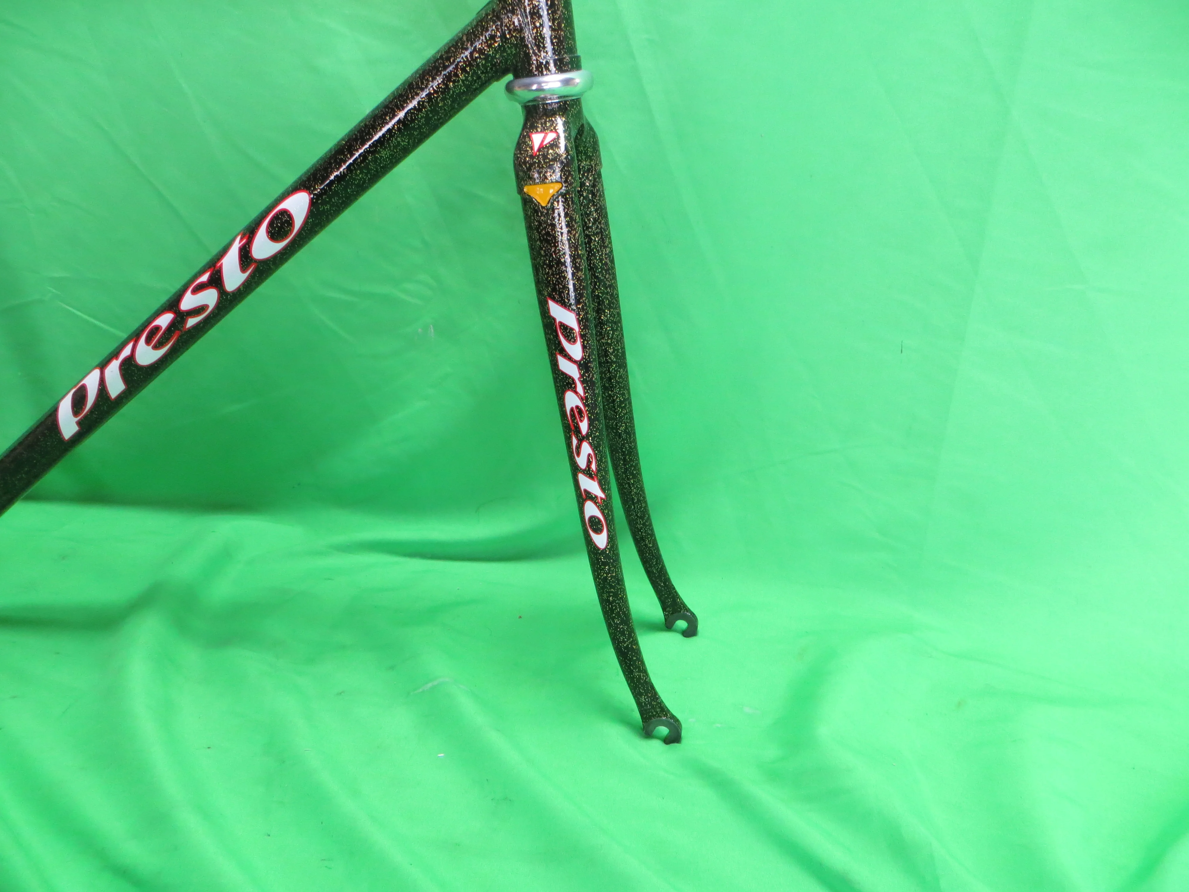 Presto // Black with Gold Flake // 52cm - Image 10