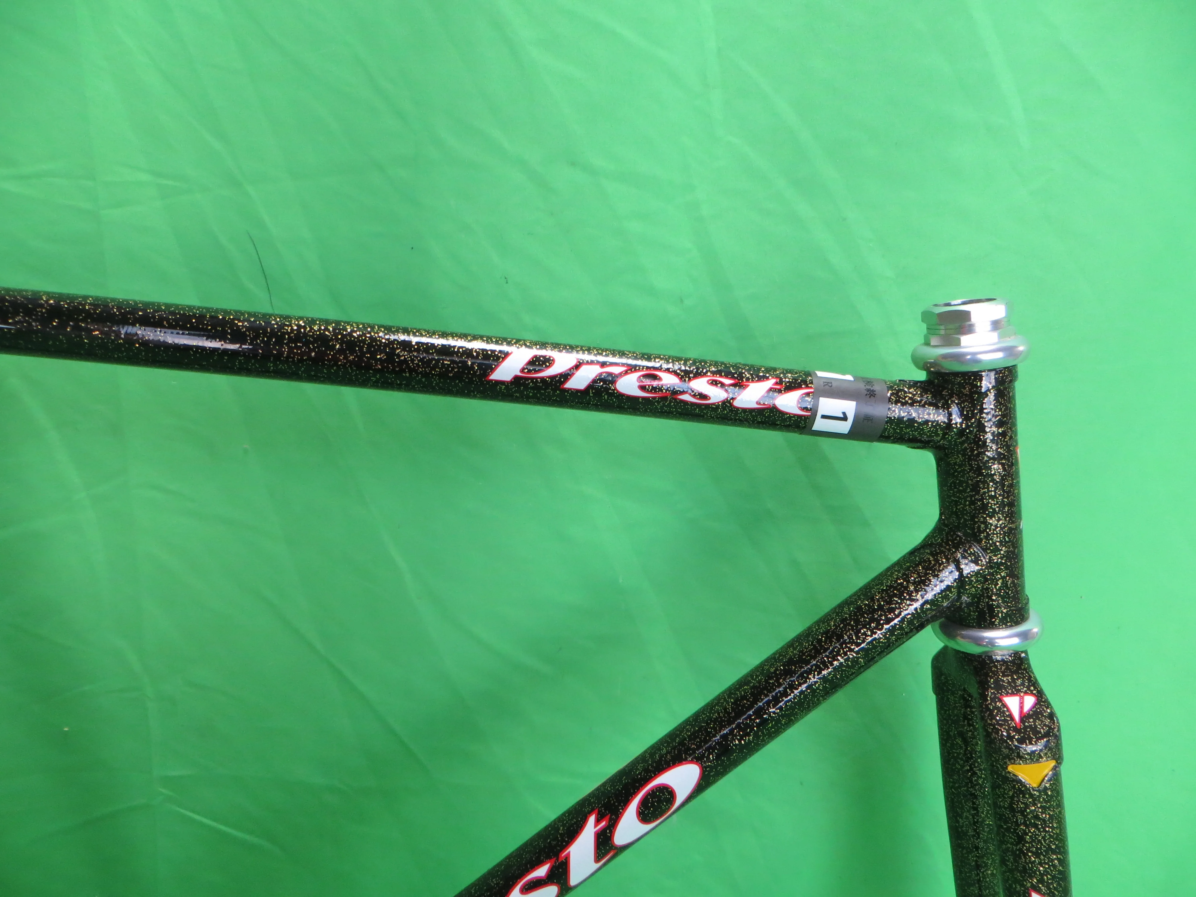 Presto // Black with Gold Flake // 52cm - Image 11