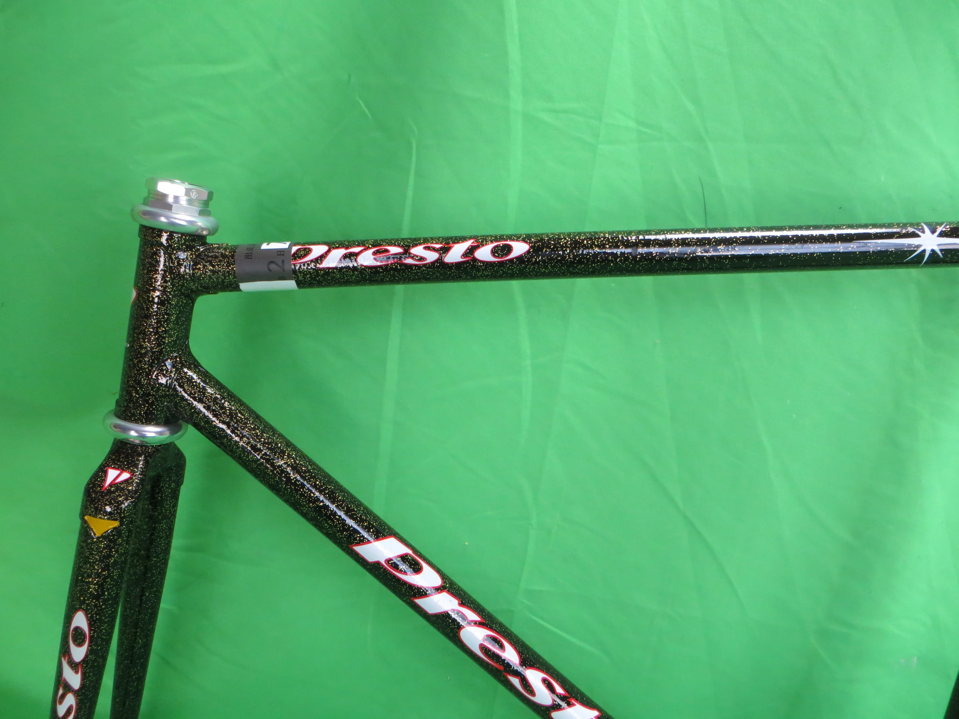 Presto // Black with Gold Flake // 52cm - Image 4