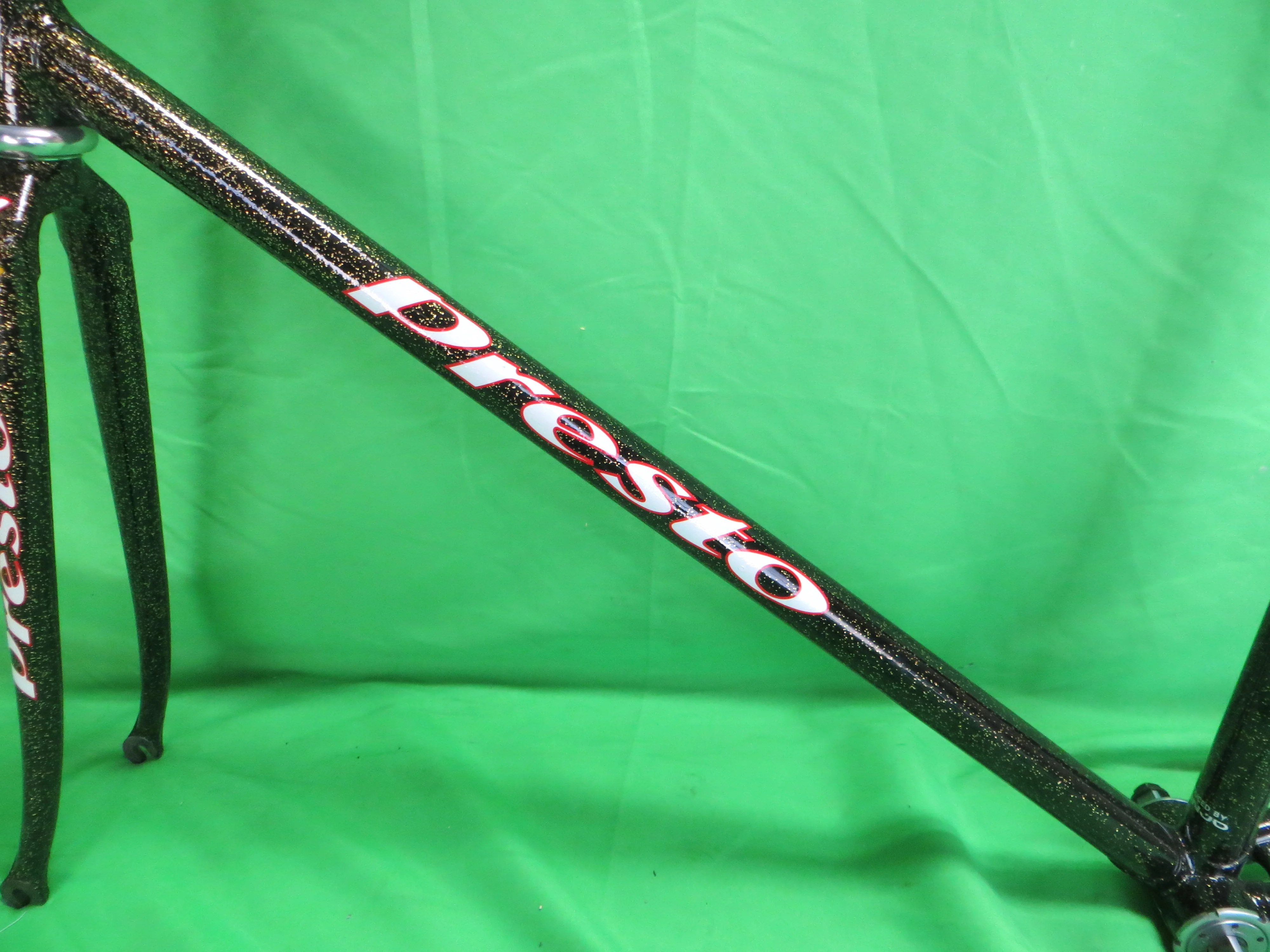 Presto // Black with Gold Flake // 52cm - Image 6