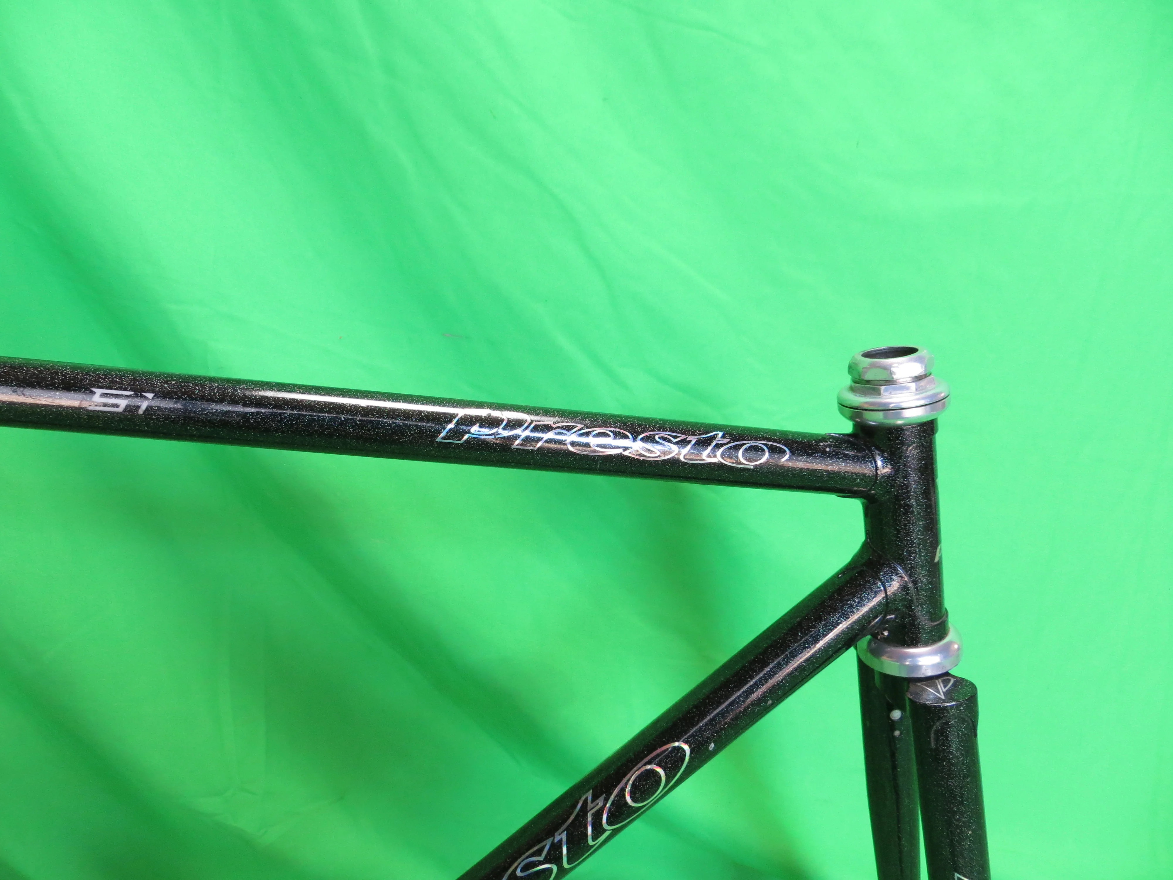 Presto // Black with Silver Flake // 50.5cm - Image 11