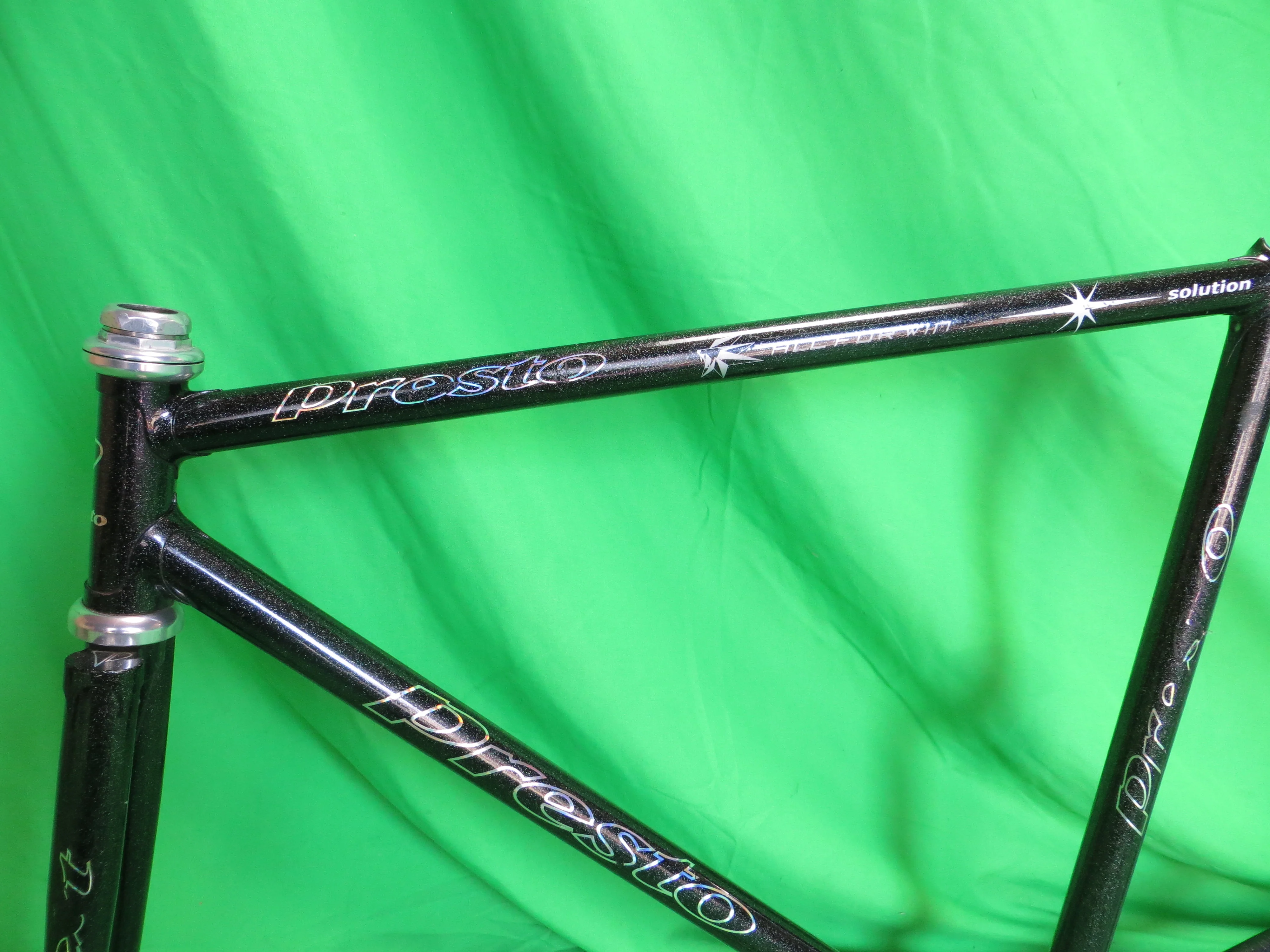Presto // Black with Silver Flake // 50.5cm - Image 4