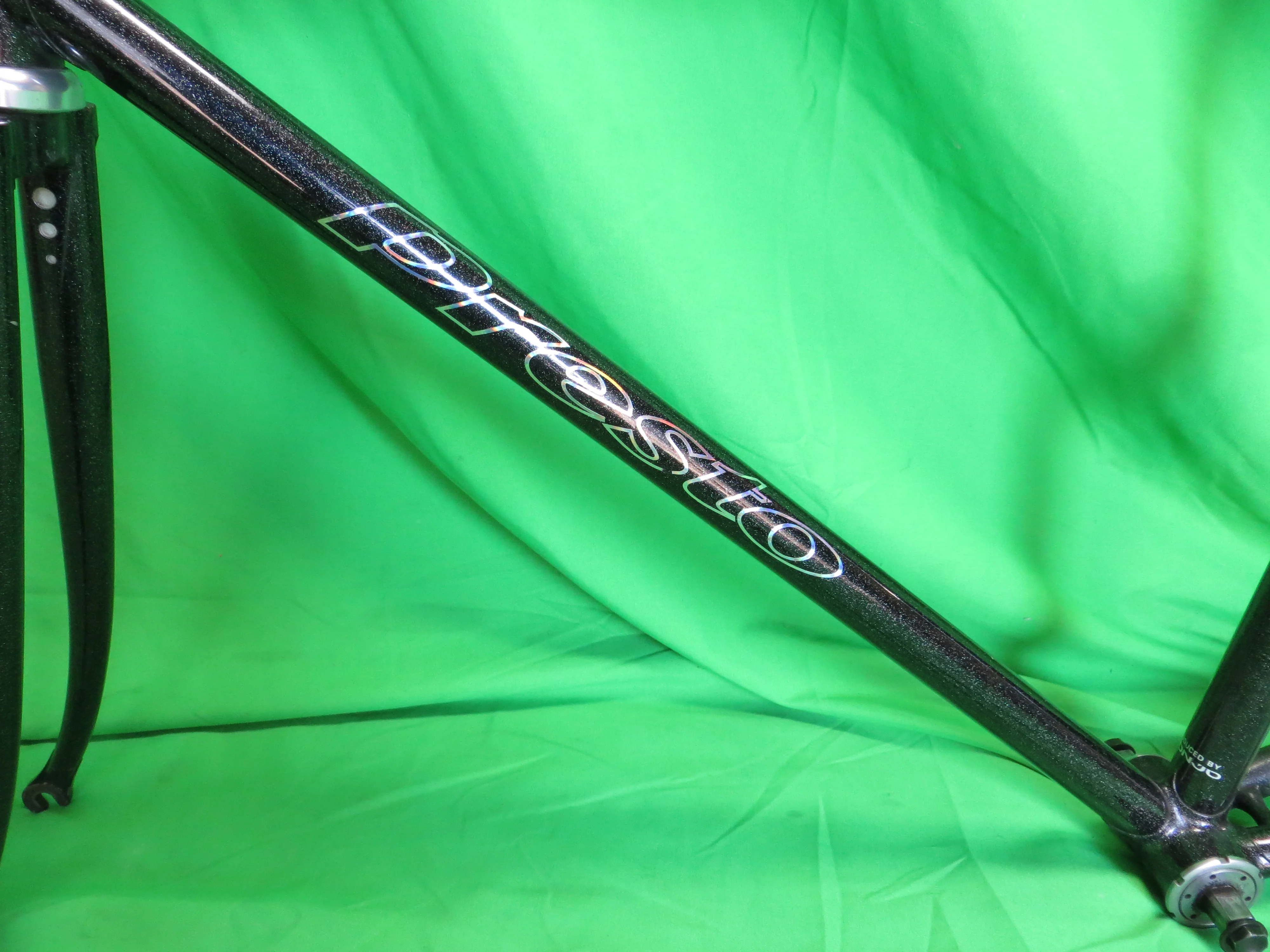 Presto // Black with Silver Flake // 50.5cm - Image 6
