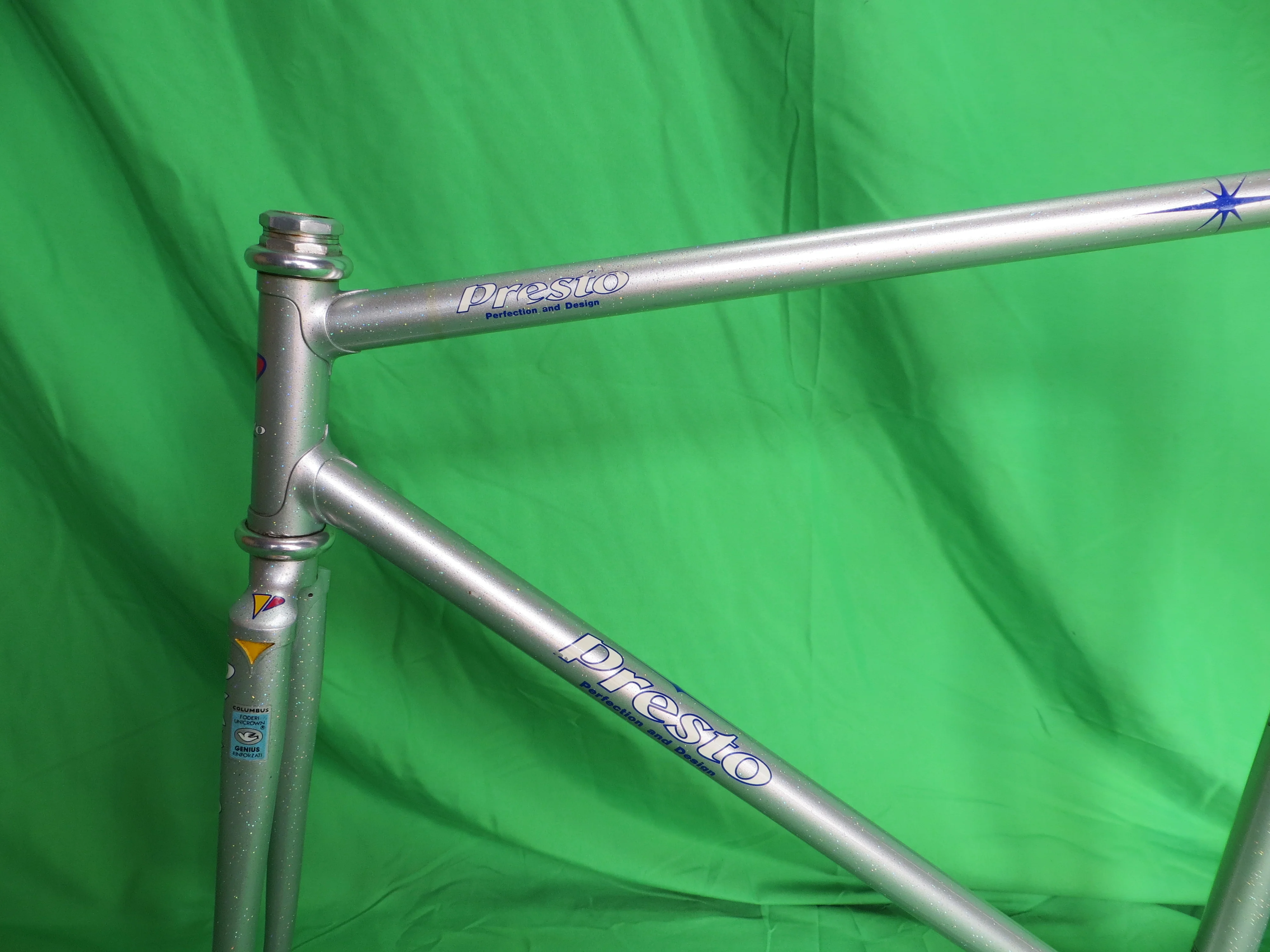PRESTO Columbus Genius // Bluish Silver with Rainbow Flake // 52cm - Image 4