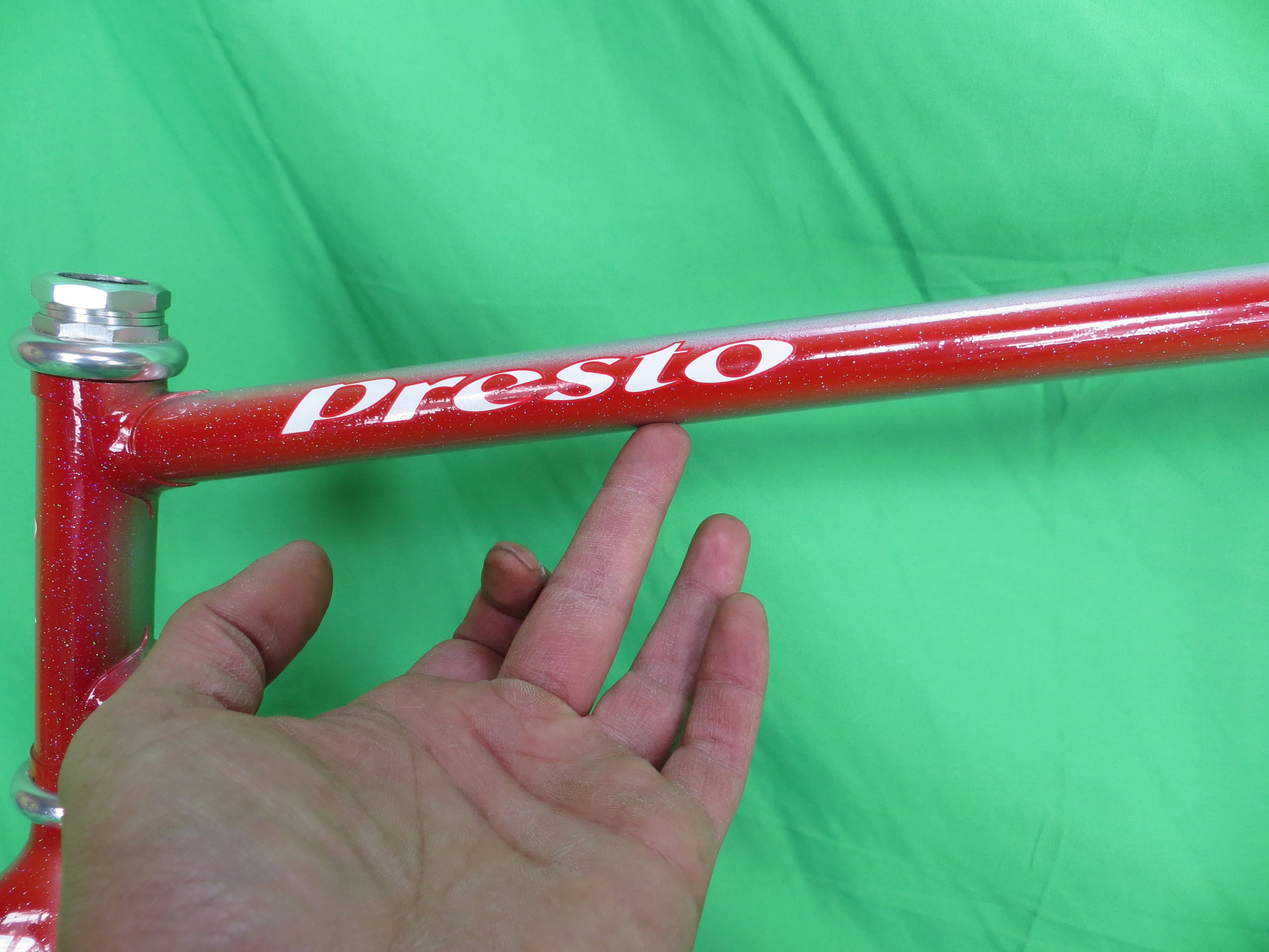 PRESTO Columbus Max Fork // Red / Silver Fade with rainbow flake  // 53cm - Image 4