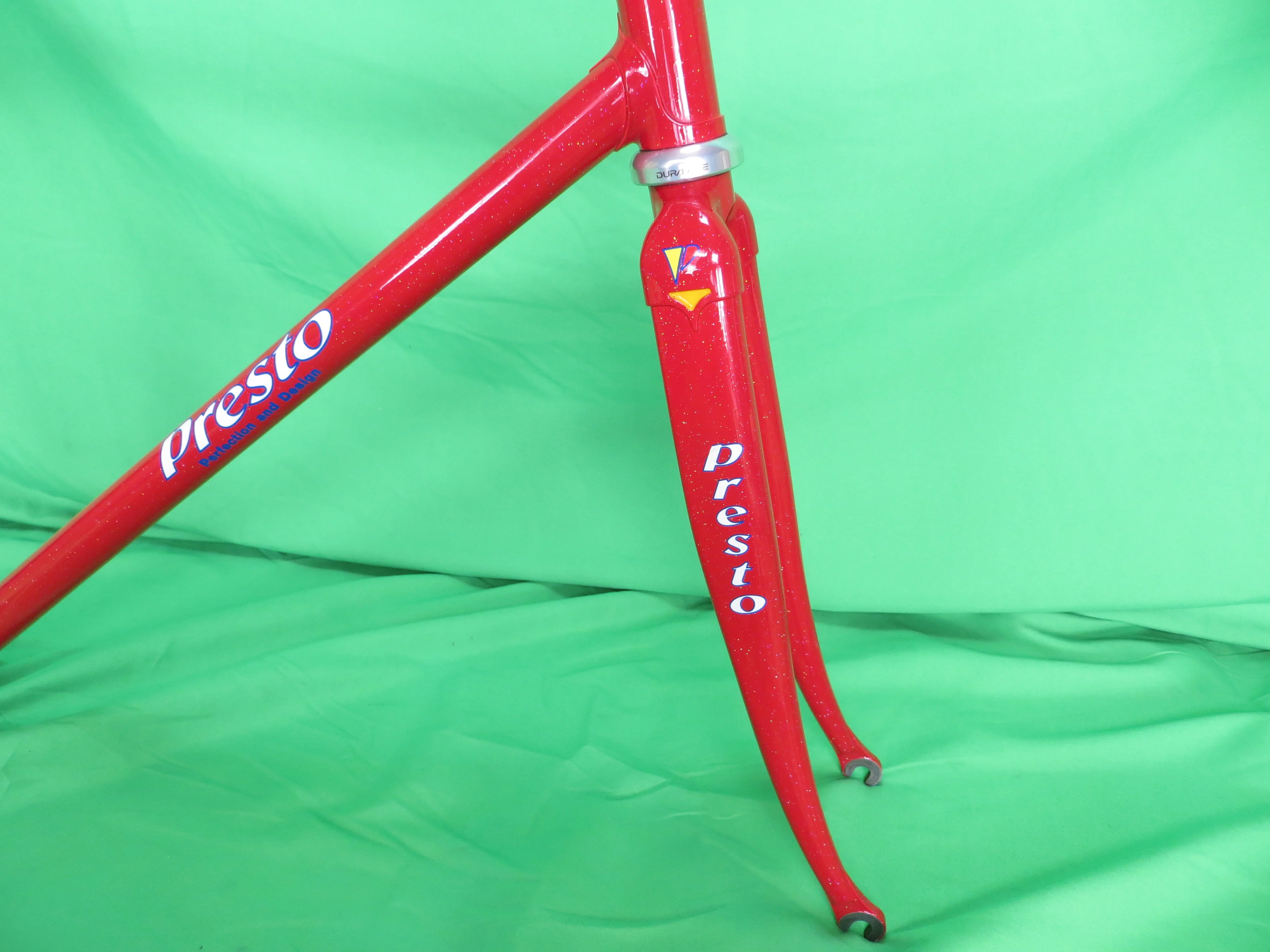 PRESTO Columbus Max Fork // Red with rainbow flake  // 53cm - Image 10