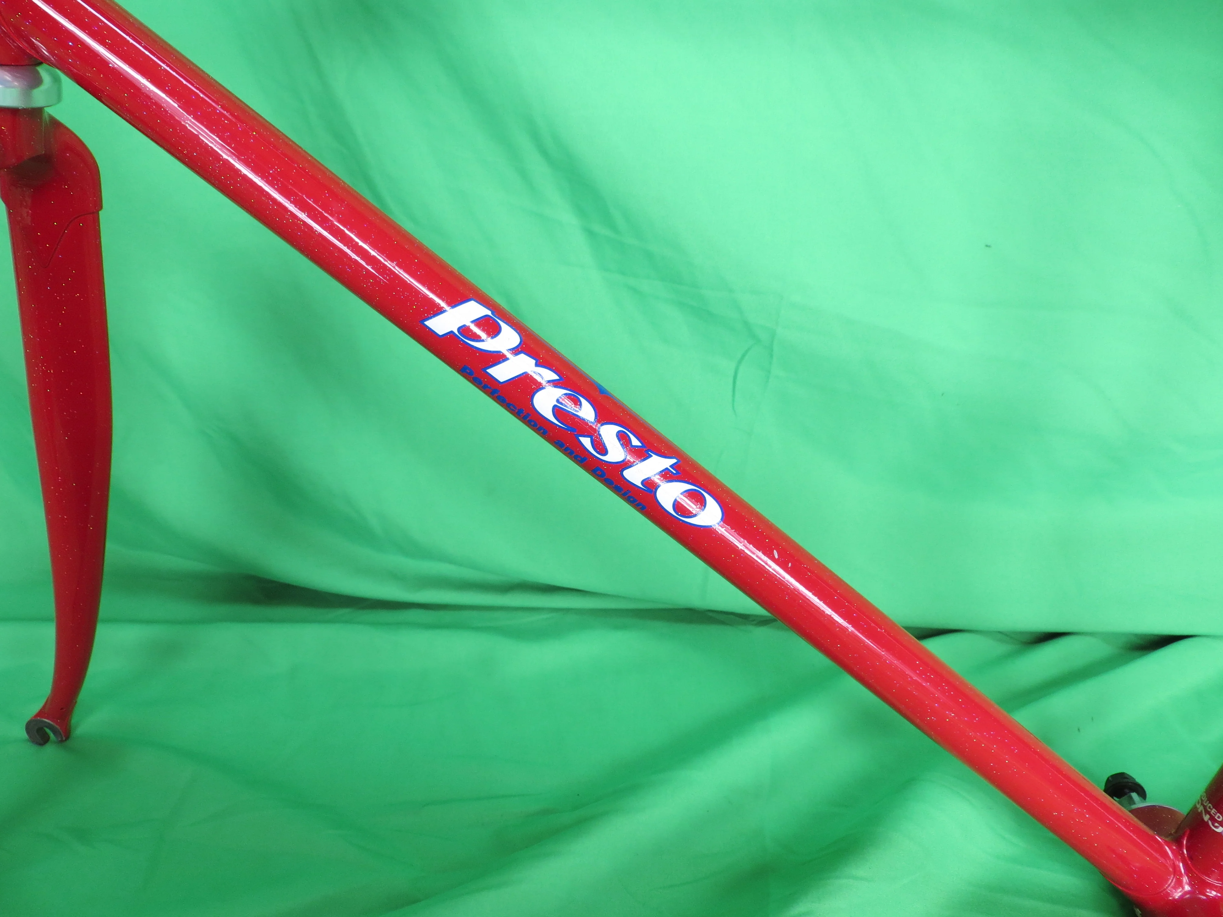 PRESTO Columbus Max Fork // Red with rainbow flake  // 53cm - Image 6
